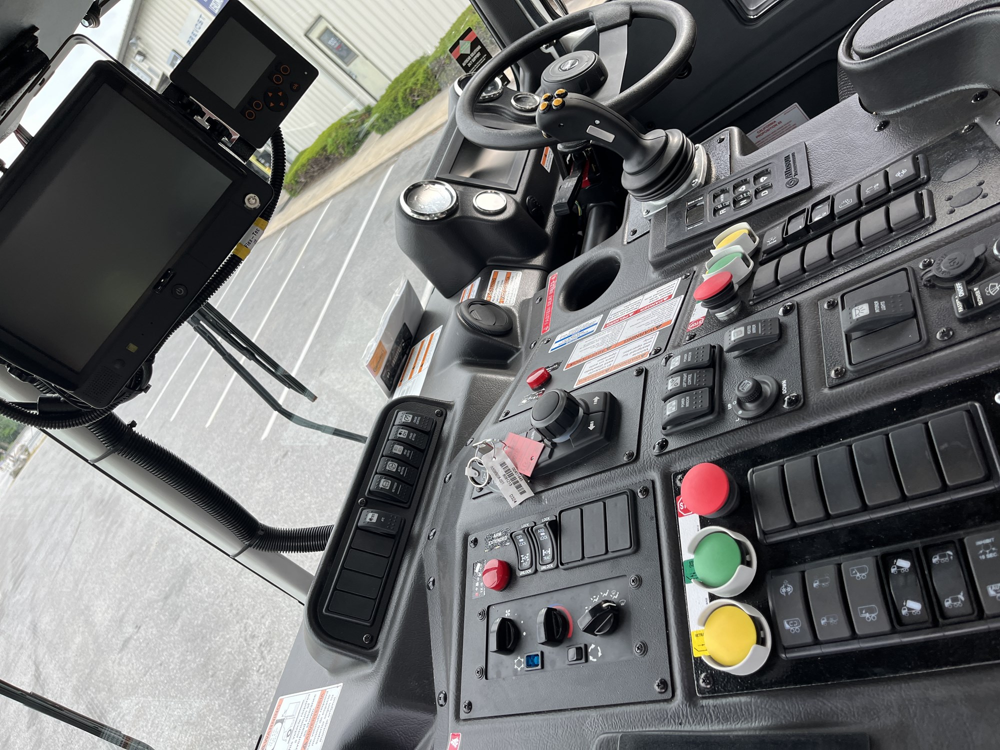2024 AUTOCAR ACX64 1068861-16 2024 AUTOCAR ACX64 1068861-16