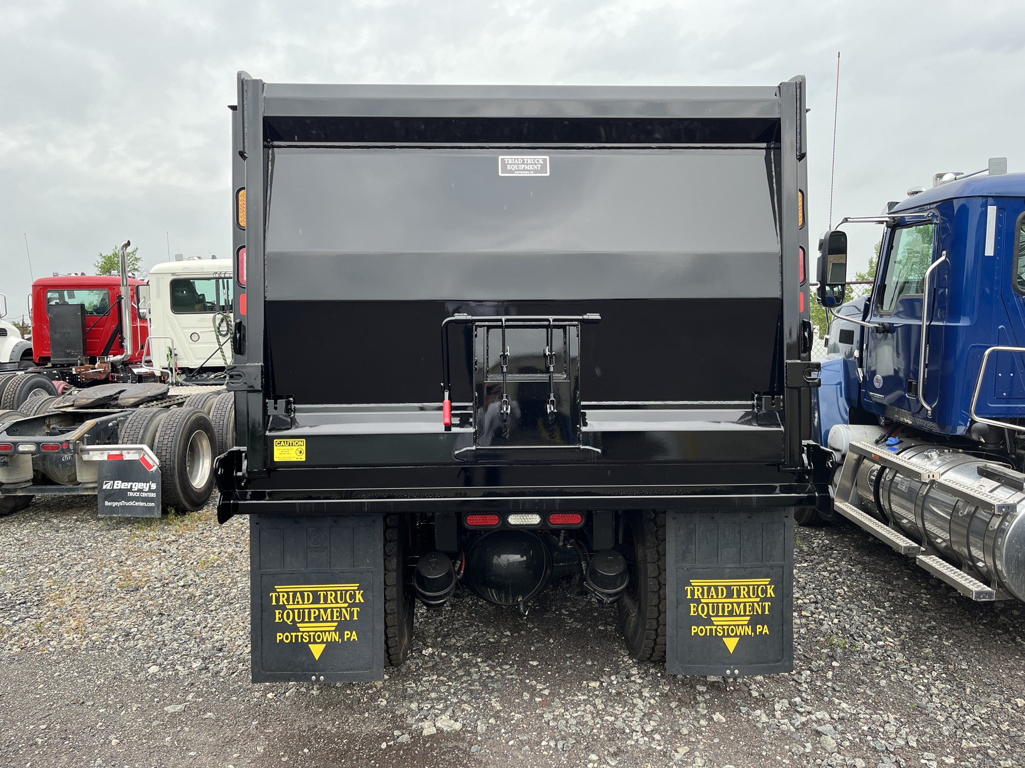 2026 Autocar DC64 1082661-15 2026 Autocar DC64 1082661-15