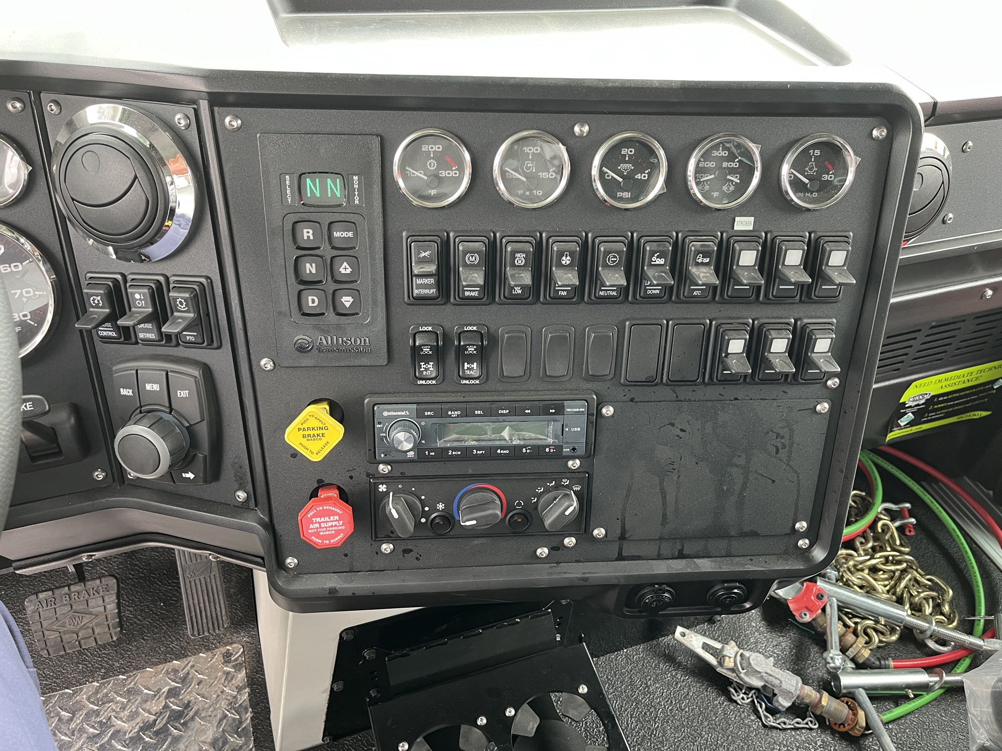 2026 Autocar DC64 1082661-23 2026 Autocar DC64 1082661-23