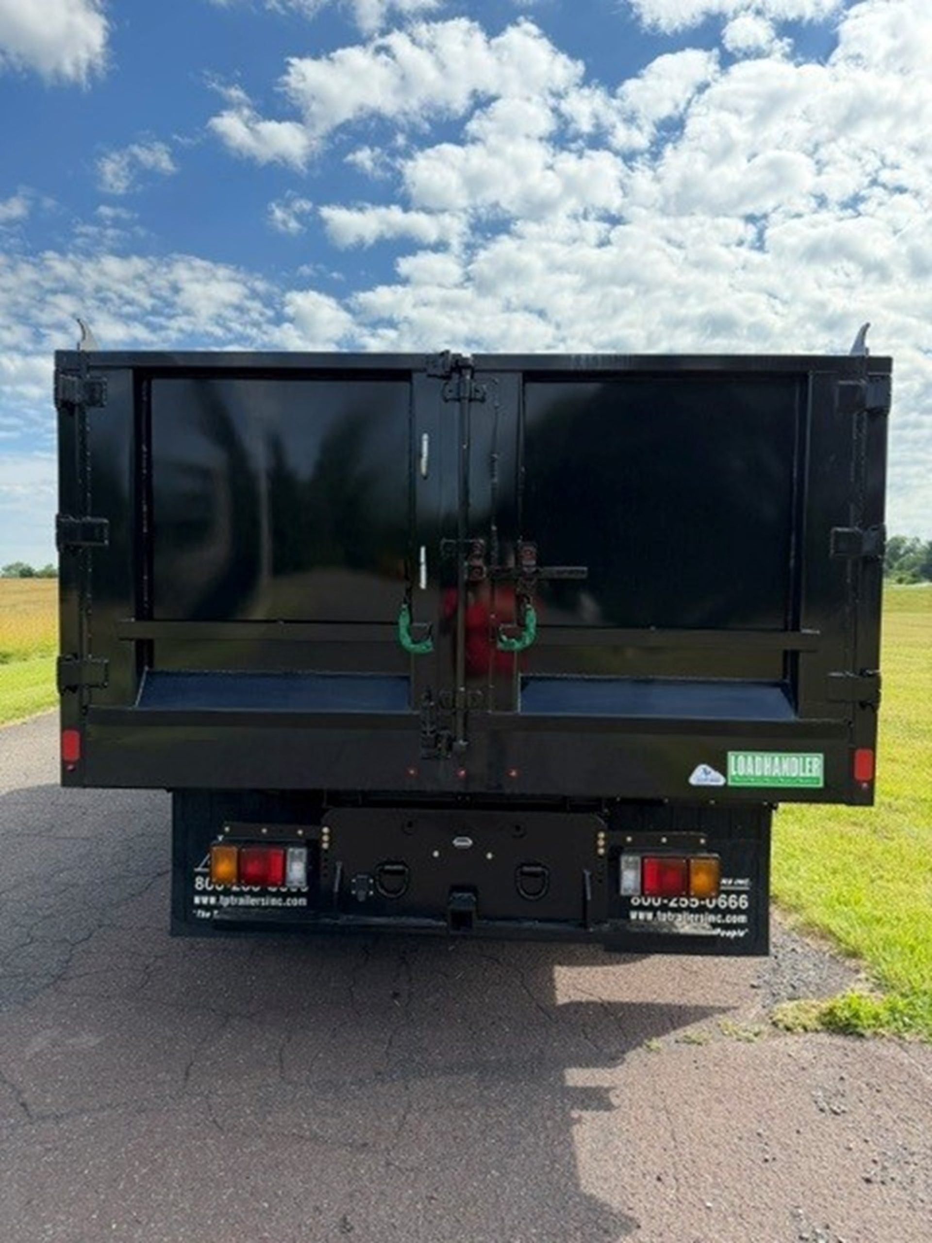 2025 Isuzu NRR GAS 2025 Isuzu NRR GAS - image 4 of 6