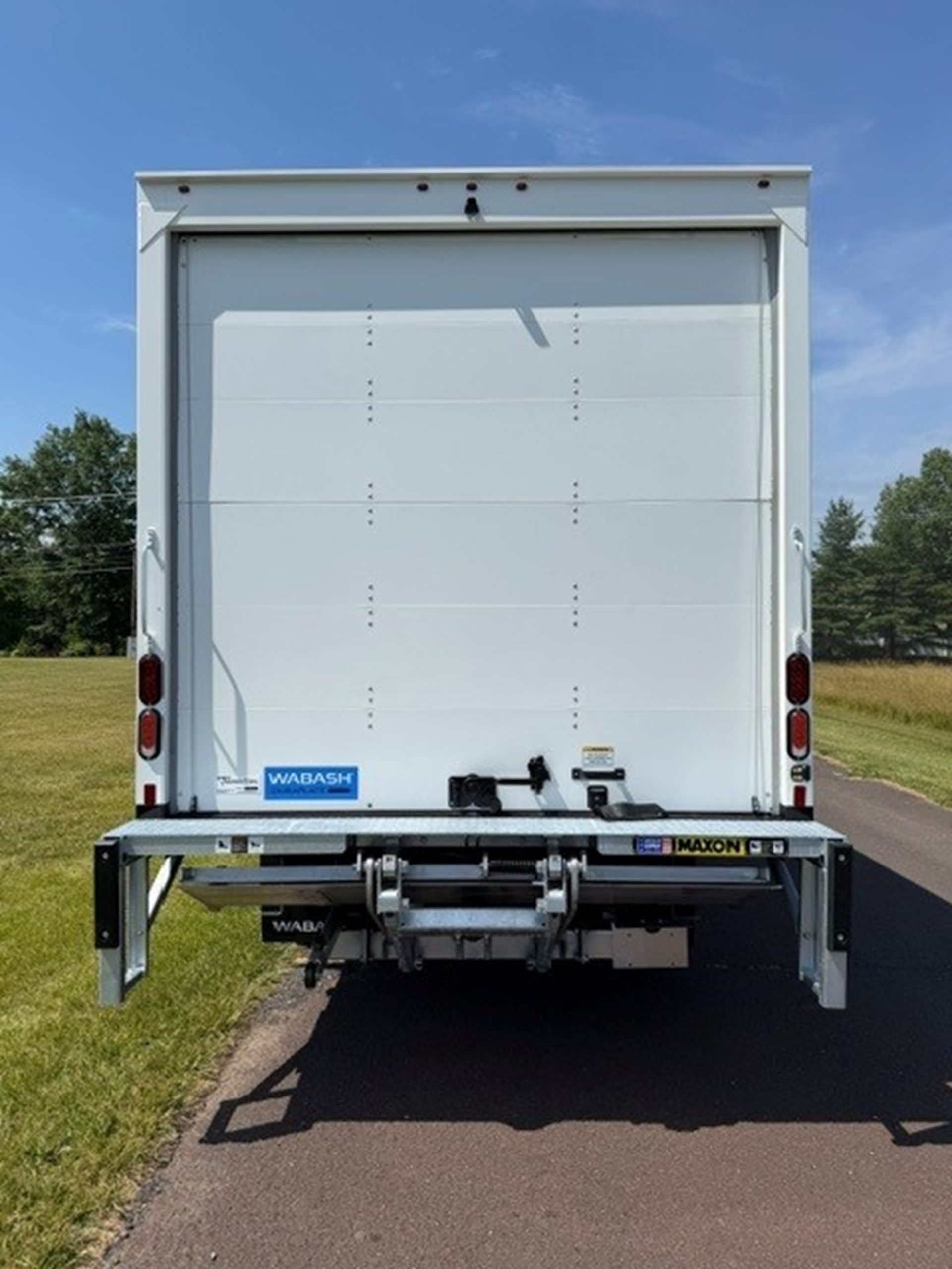 2026 Isuzu NPR GAS HD 2026 Isuzu NPR GAS HD - image 2 of 6