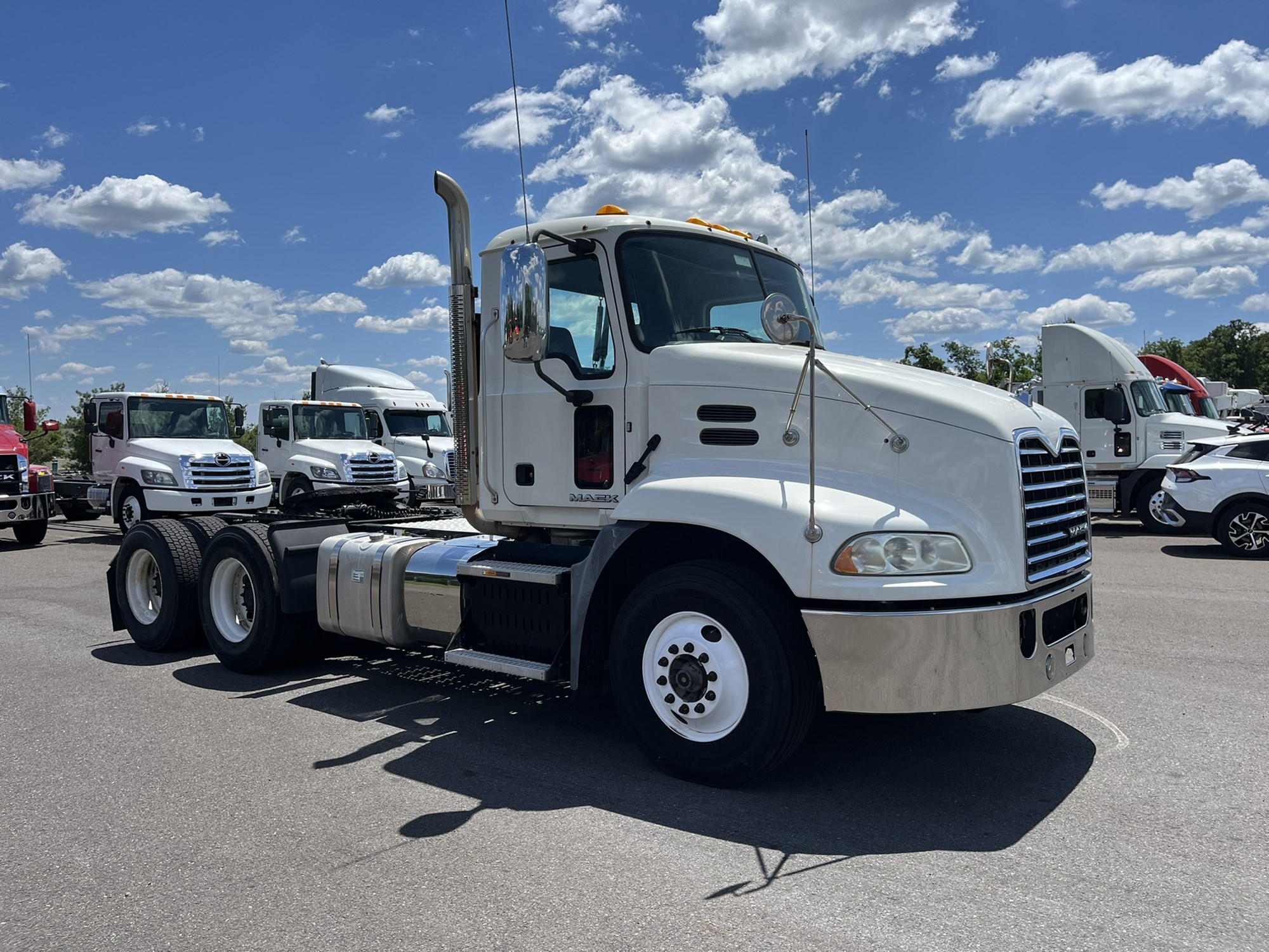 2017 MACK CXU613 2017 MACK CXU613 - image 3 of 6
