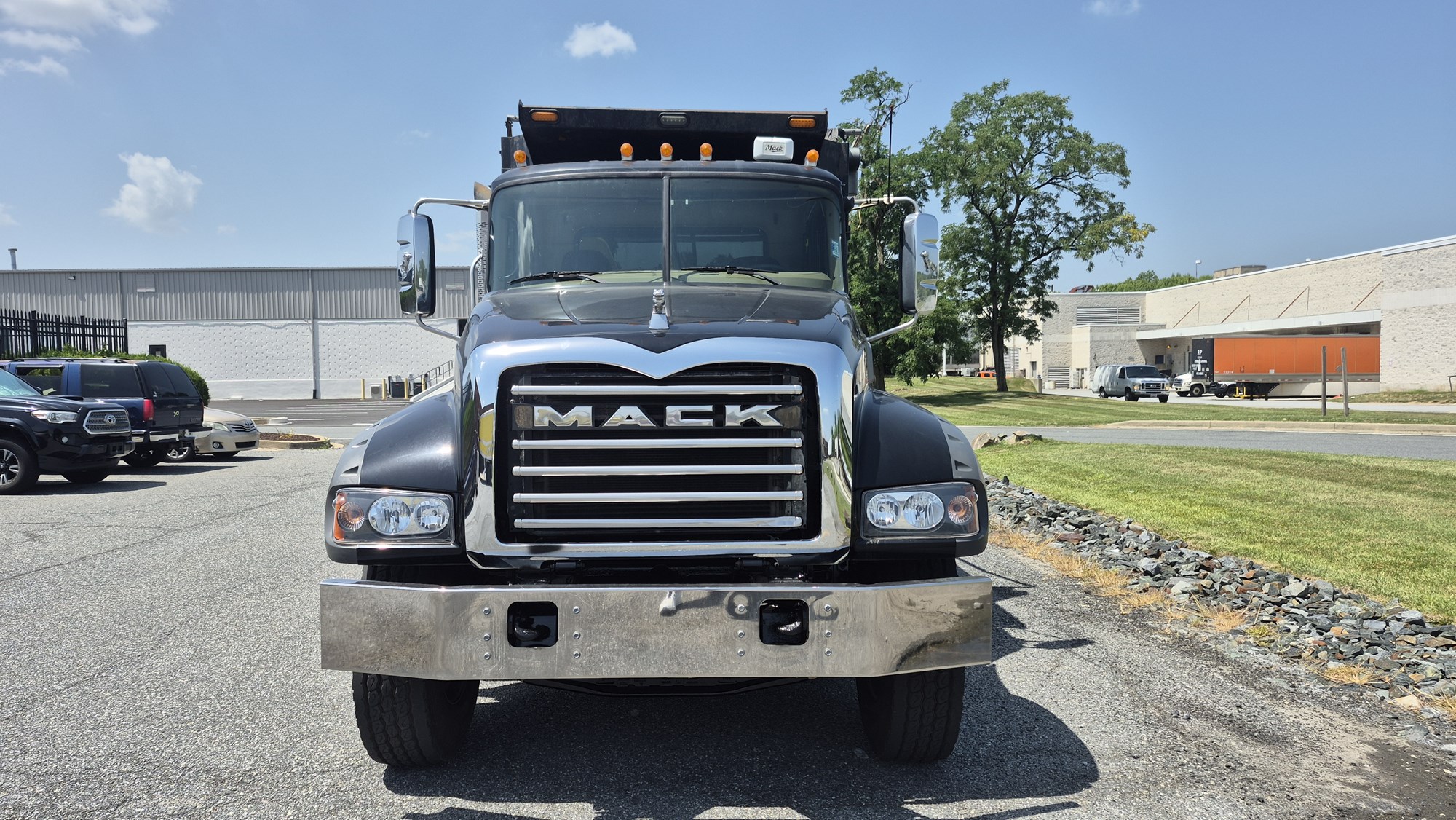 2017 MACK 700 2017 MACK 700 - image 3 of 6