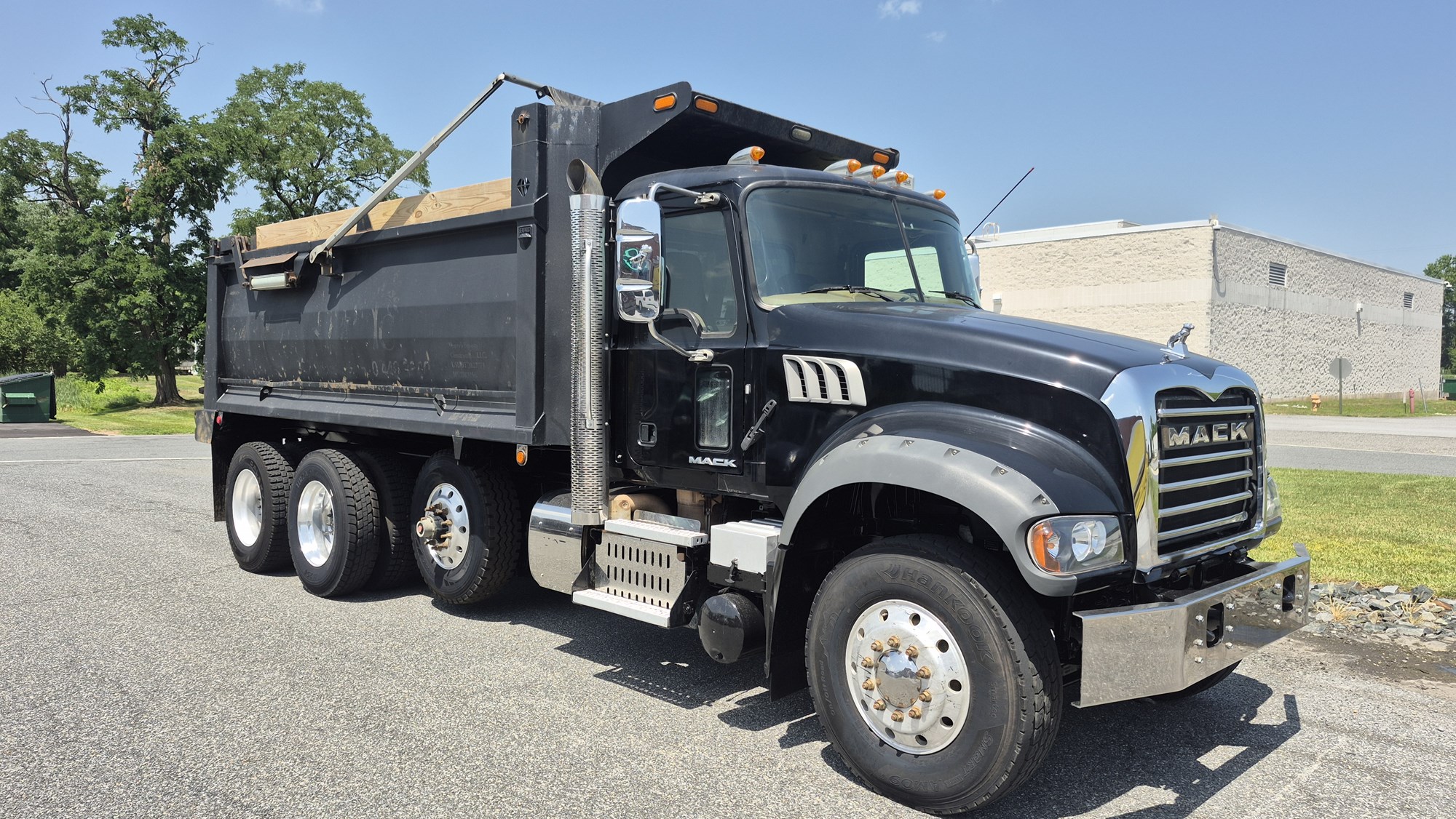 2017 MACK 700 2017 MACK 700 - image 4 of 6