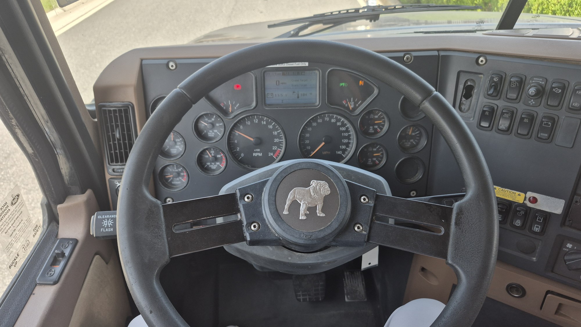 2017 MACK 700 1006759-08 2017 MACK 700 1006759-08