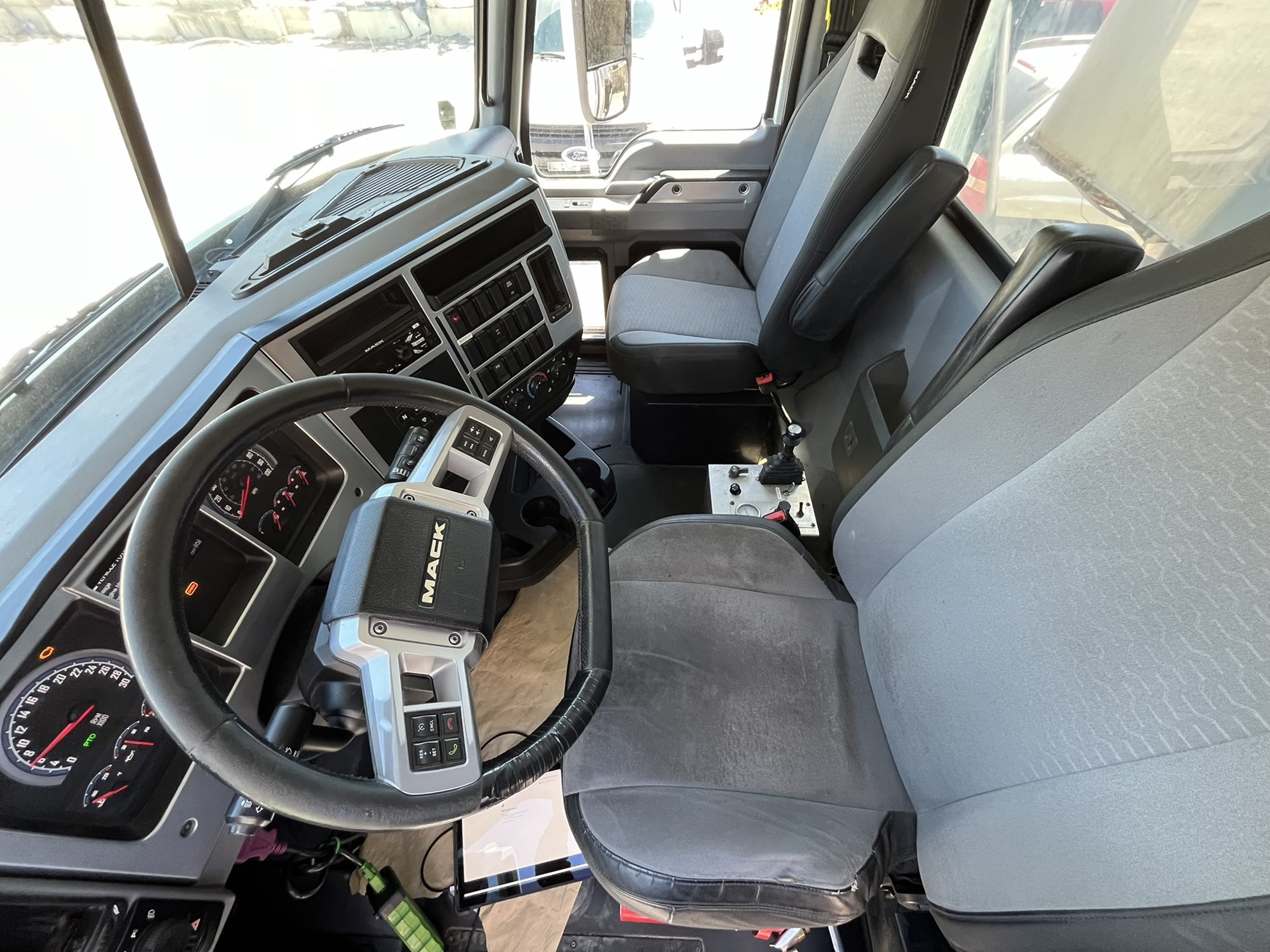 2021 MACK GRANITE 1071048-08 2021 MACK GRANITE 1071048-08