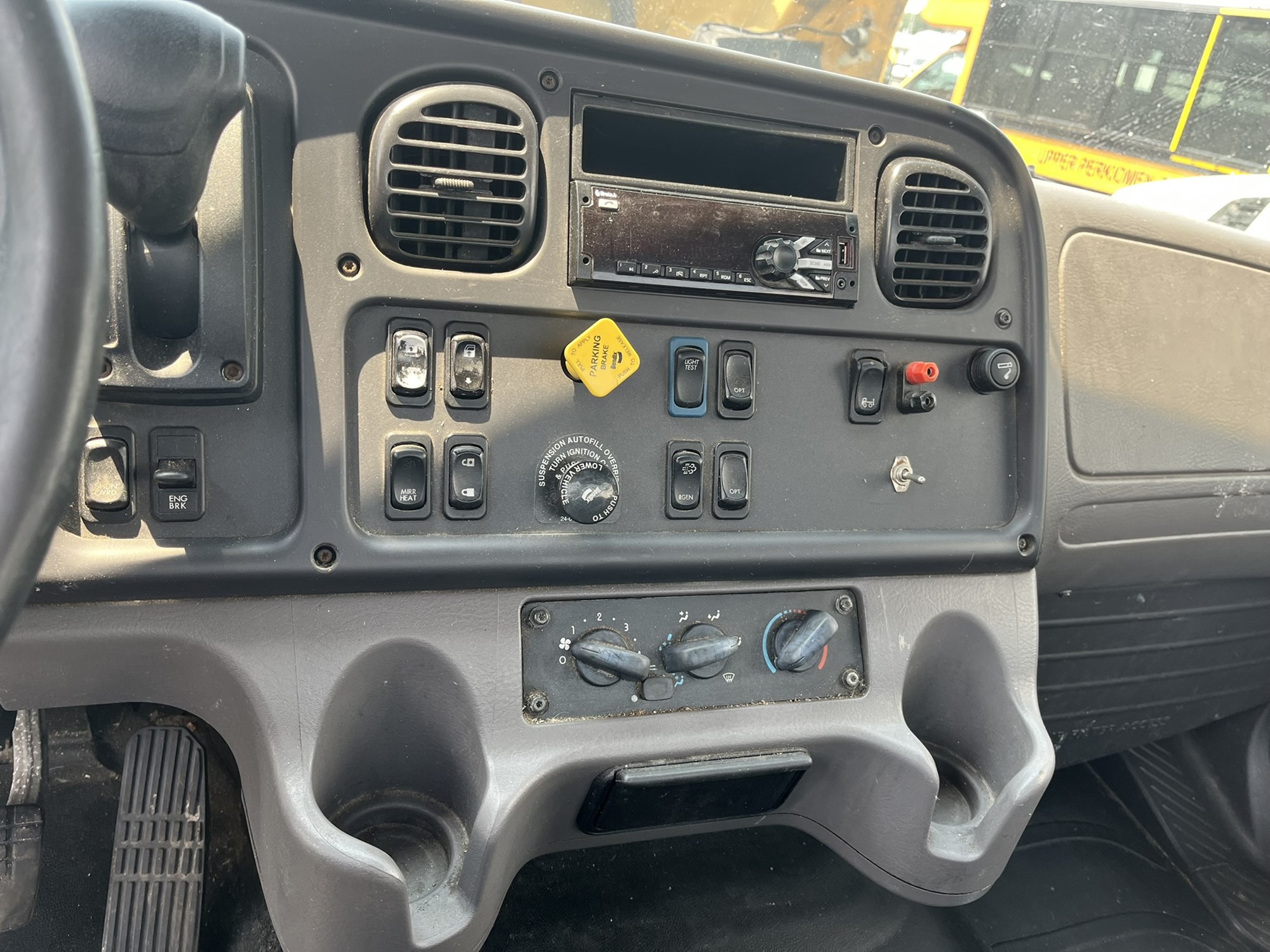 2020 FREIGHTLINER M2 1109567-09 2020 FREIGHTLINER M2 1109567-09