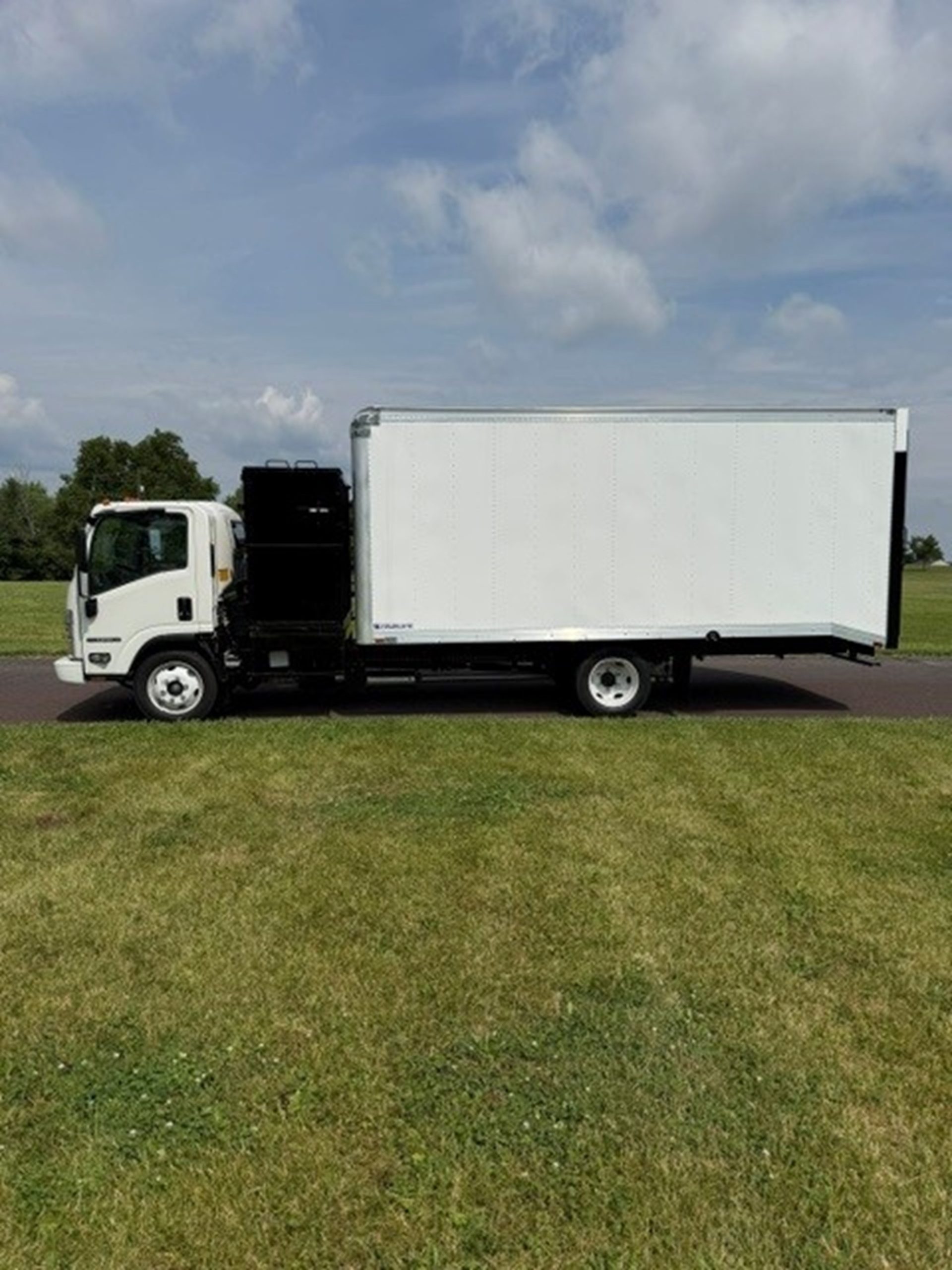 2026 Isuzu NPR GAS HD 2026 Isuzu NPR GAS HD - image 1 of 6