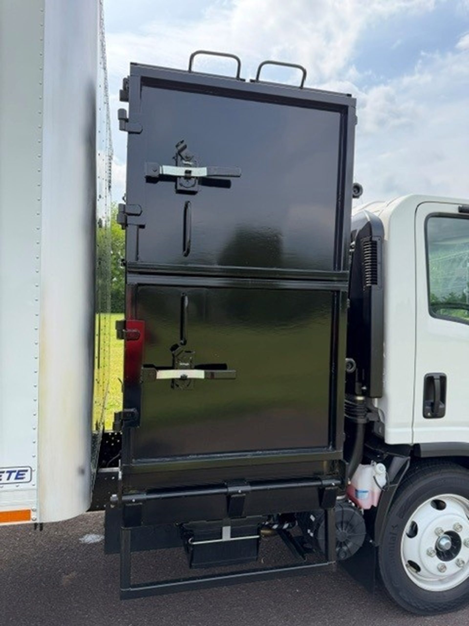 2026 Isuzu NPR GAS HD 2026 Isuzu NPR GAS HD - image 6 of 6