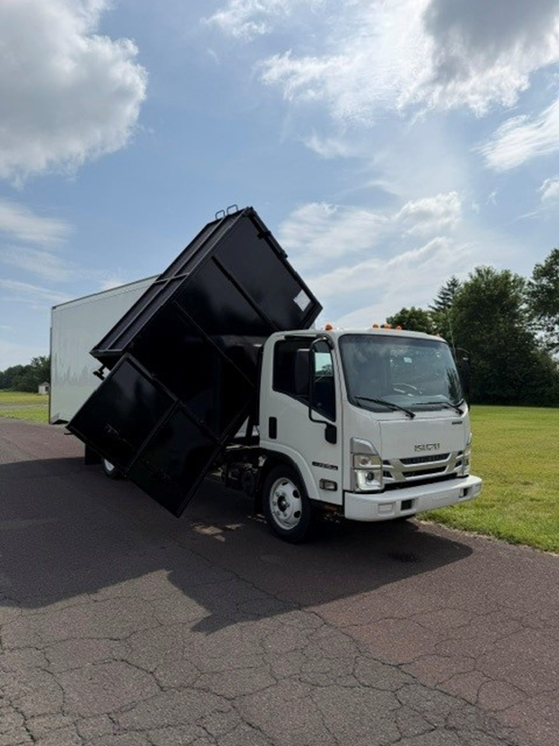 2026 Isuzu NPR GAS HD 1116005-09 2026 Isuzu NPR GAS HD 1116005-09