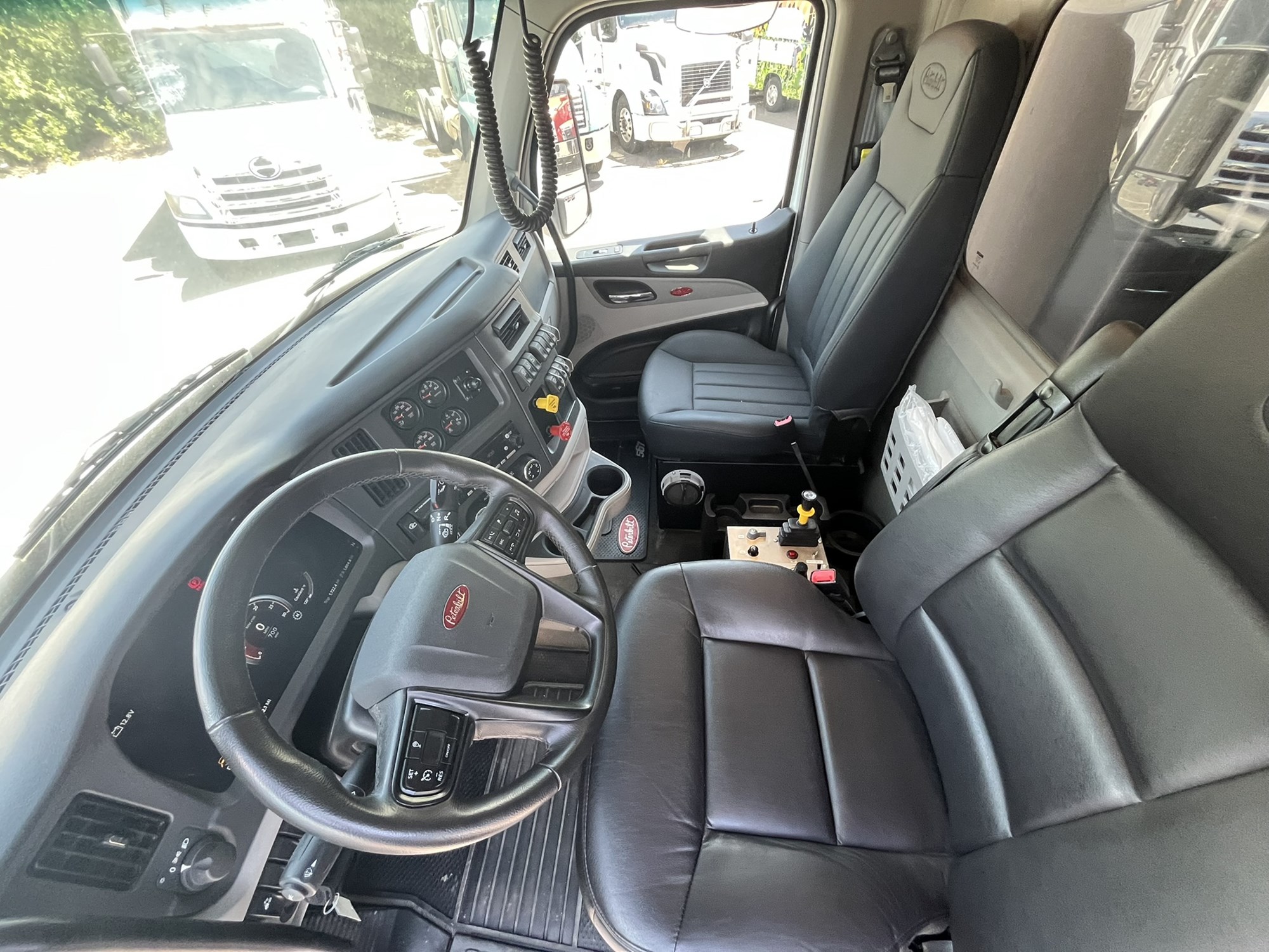 2025 PETERBILT 567 1117450-11 2025 PETERBILT 567 1117450-11
