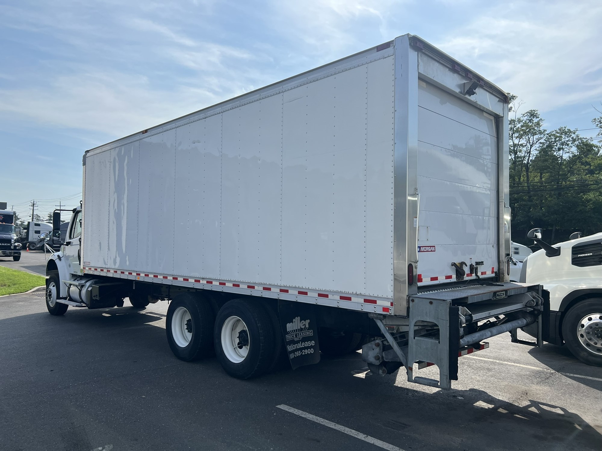 2018 FREIGHTLINER M2 1117993-06 2018 FREIGHTLINER M2 1117993-06