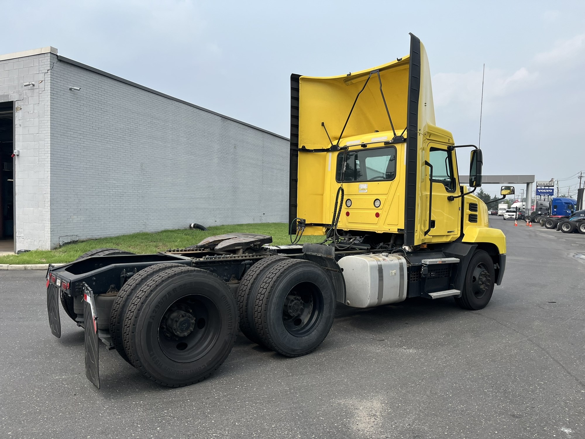 2023 MACK ANTHEM 1119663-04 2023 MACK ANTHEM 1119663-04