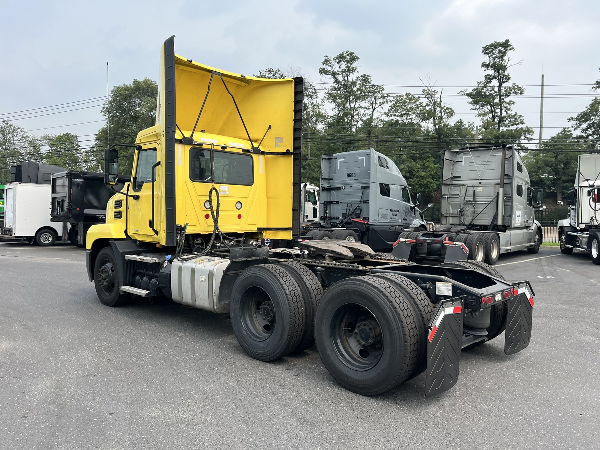 2023 MACK ANTHEM 1119663-06 2023 MACK ANTHEM 1119663-06