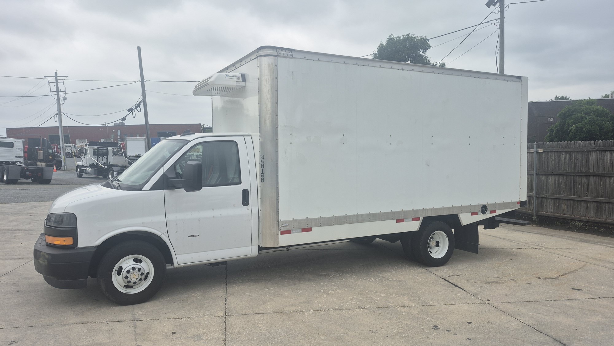 2024 GMC SAVANA 3500 1119817-01 2024 GMC SAVANA 3500 1119817-01