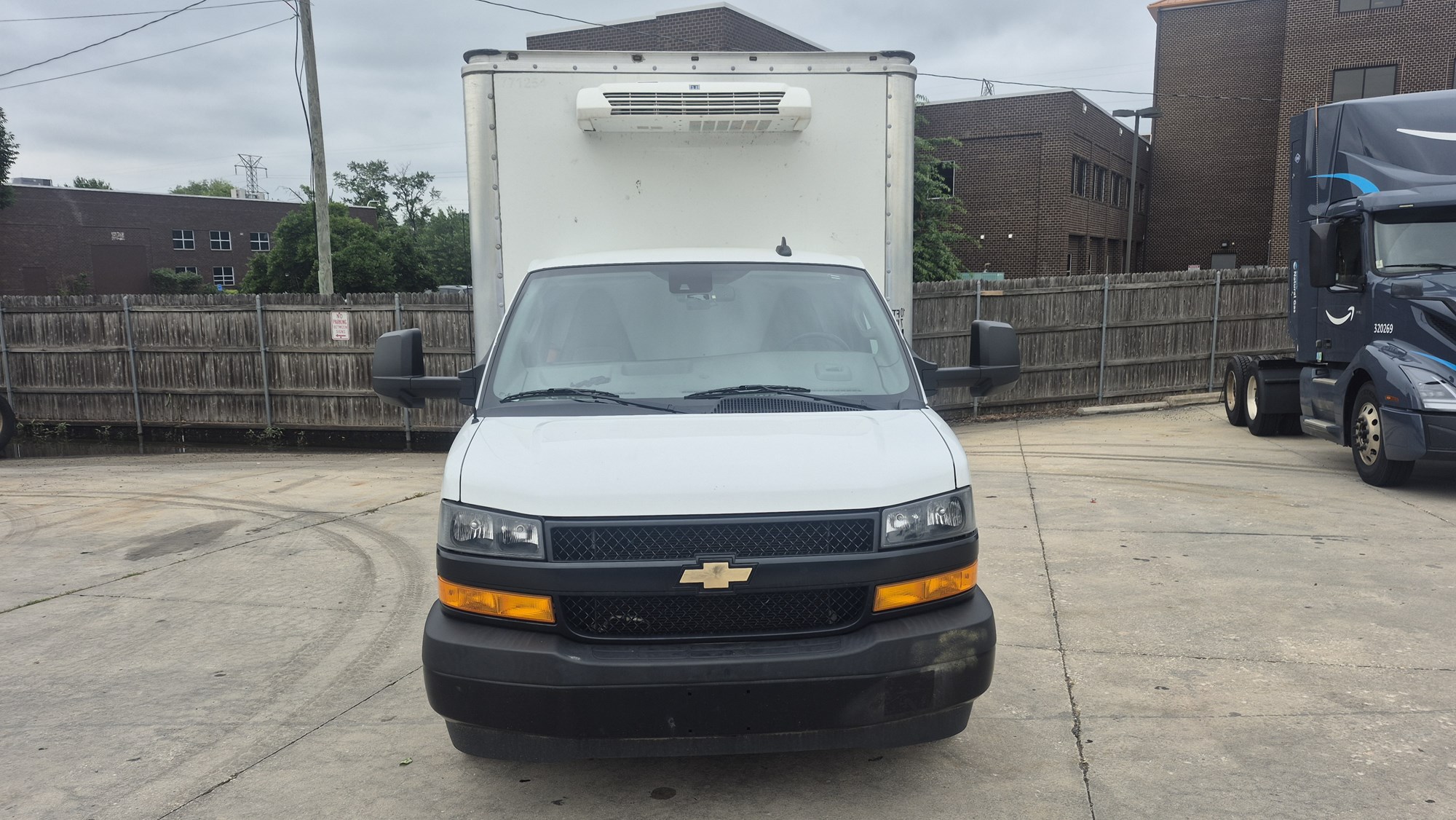 2024 GMC SAVANA 3500 1119817-02 2024 GMC SAVANA 3500 1119817-02