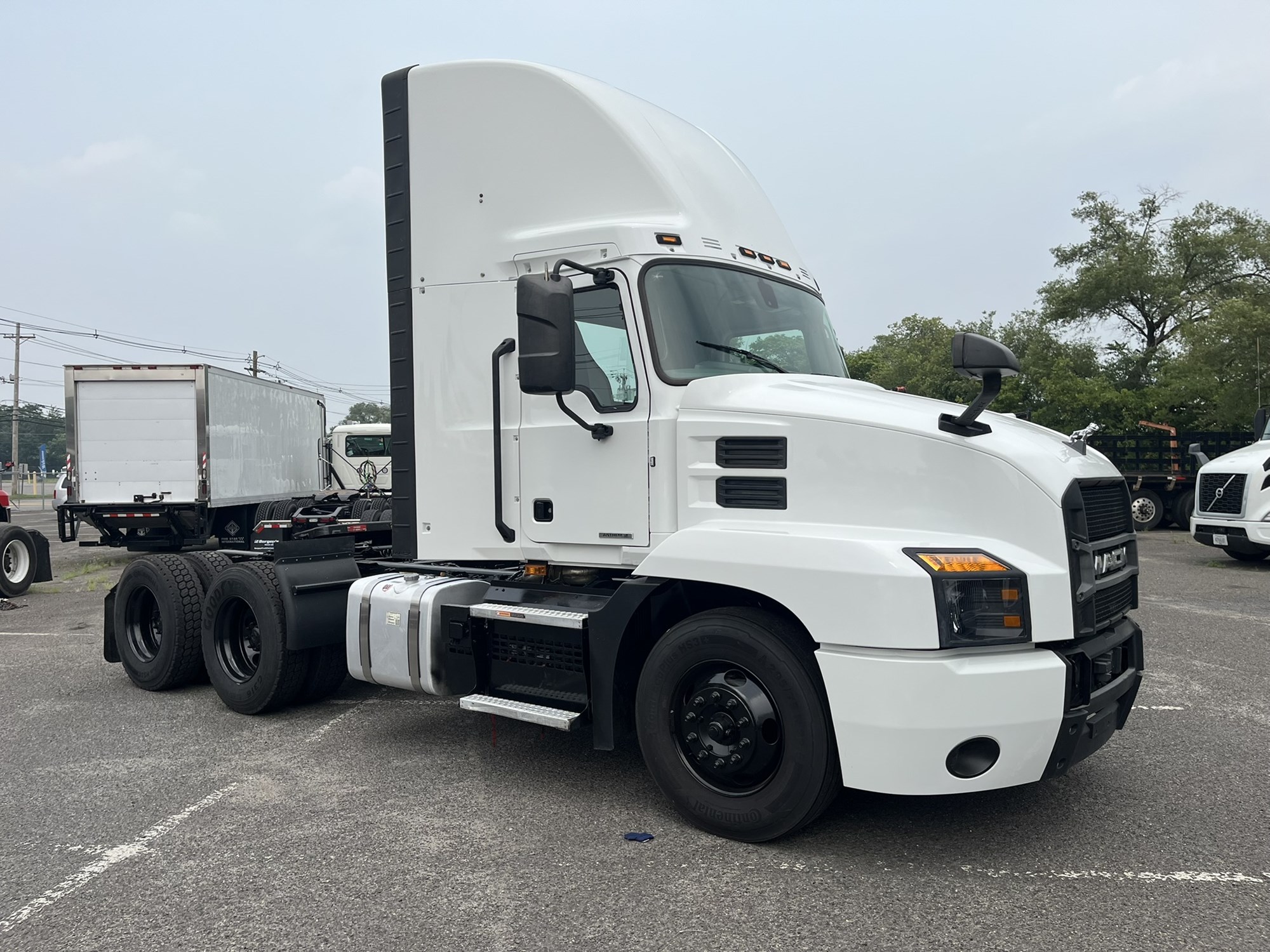 2023 MACK ANTHEM 1119825-03 2023 MACK ANTHEM 1119825-03
