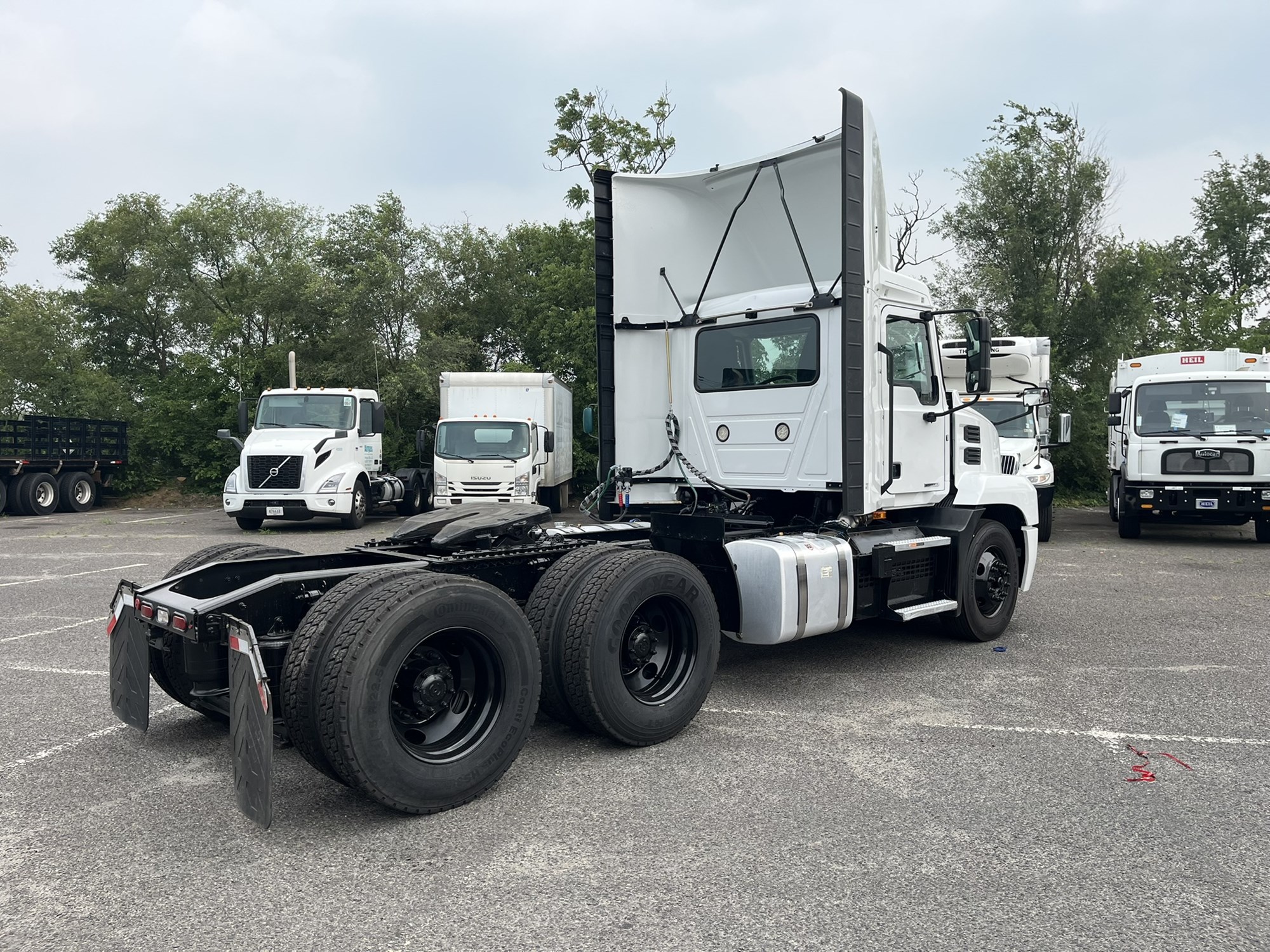 2023 MACK ANTHEM 1119825-04 2023 MACK ANTHEM 1119825-04