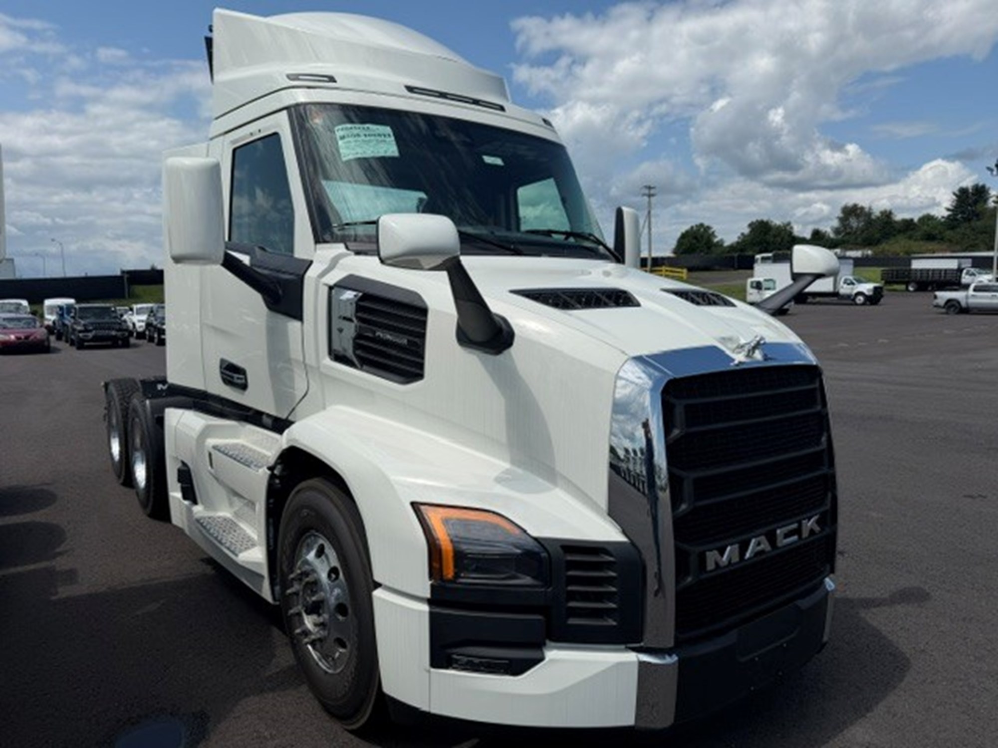 2026 MACK PIONEER 64T MOD 1120892-03 2026 MACK PIONEER 64T MOD 1120892-03