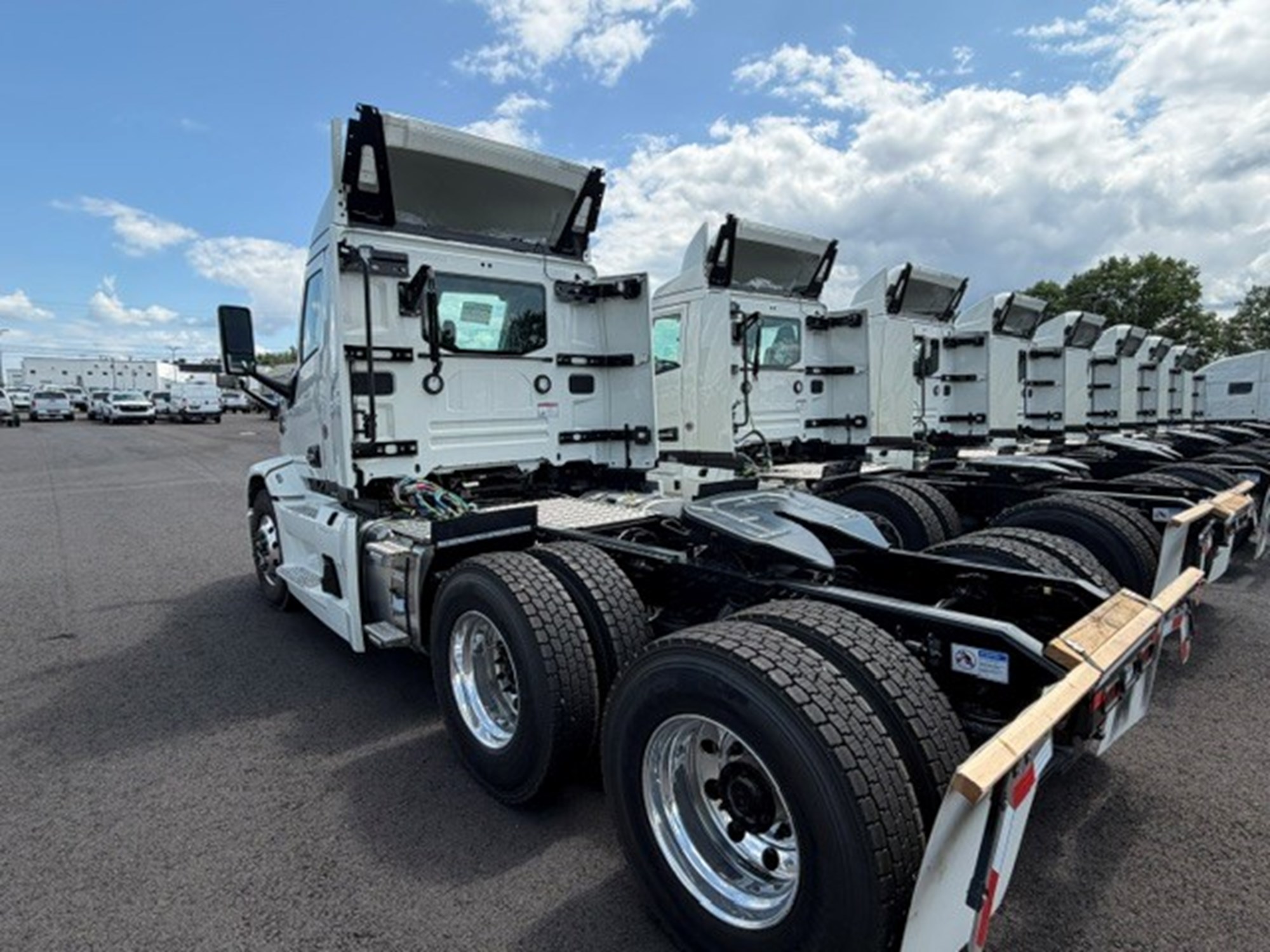 2026 MACK PIONEER 64T MOD 1120892-05 2026 MACK PIONEER 64T MOD 1120892-05