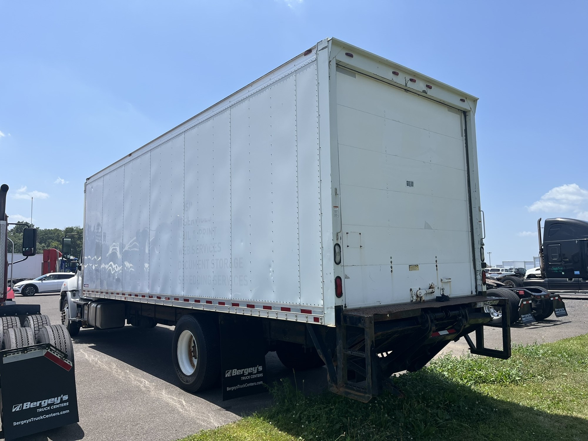 2019 HINO 268A 1203008-06 2019 HINO 268A 1203008-06
