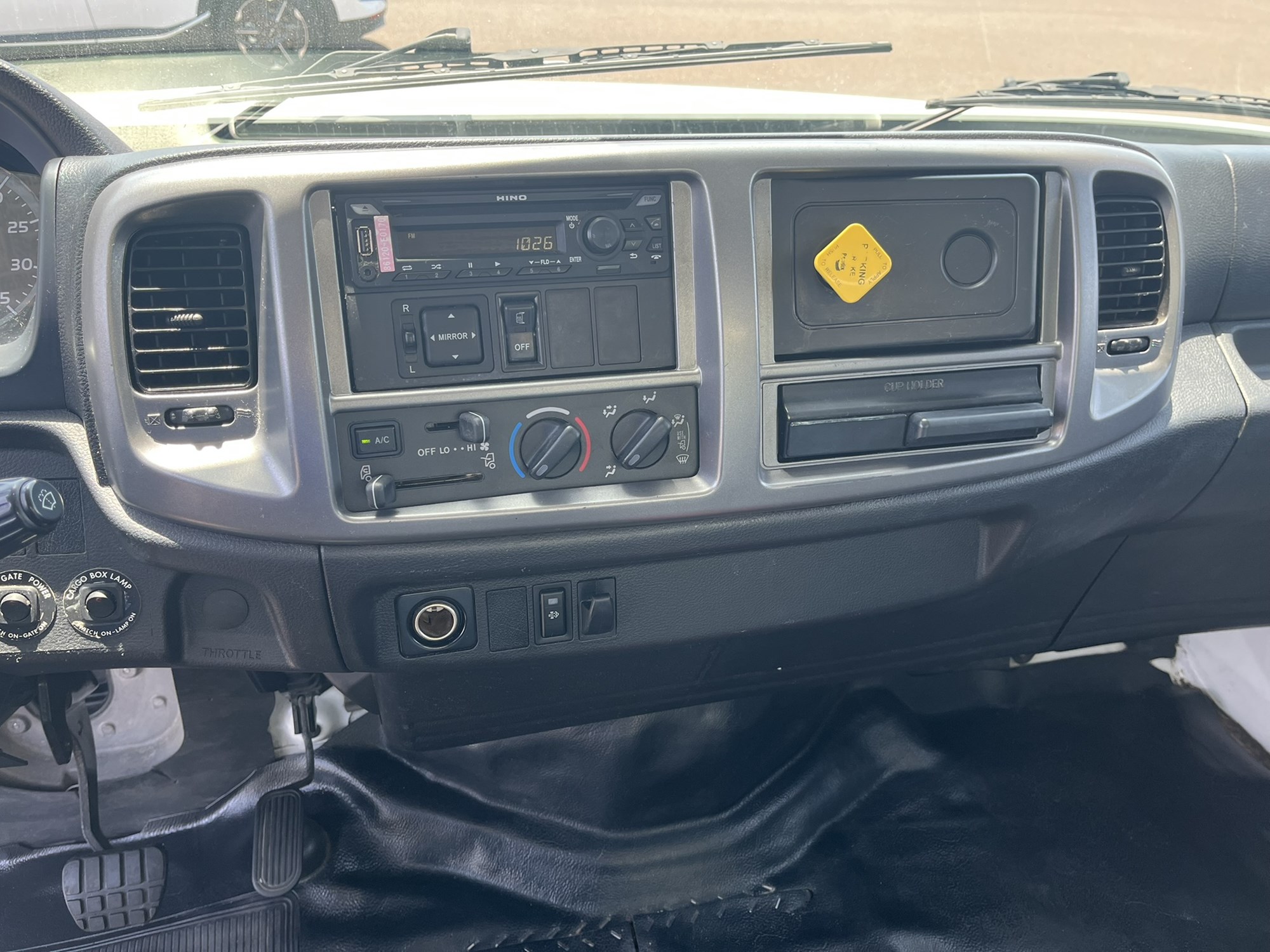 2019 HINO 268A 1203019-13 2019 HINO 268A 1203019-13