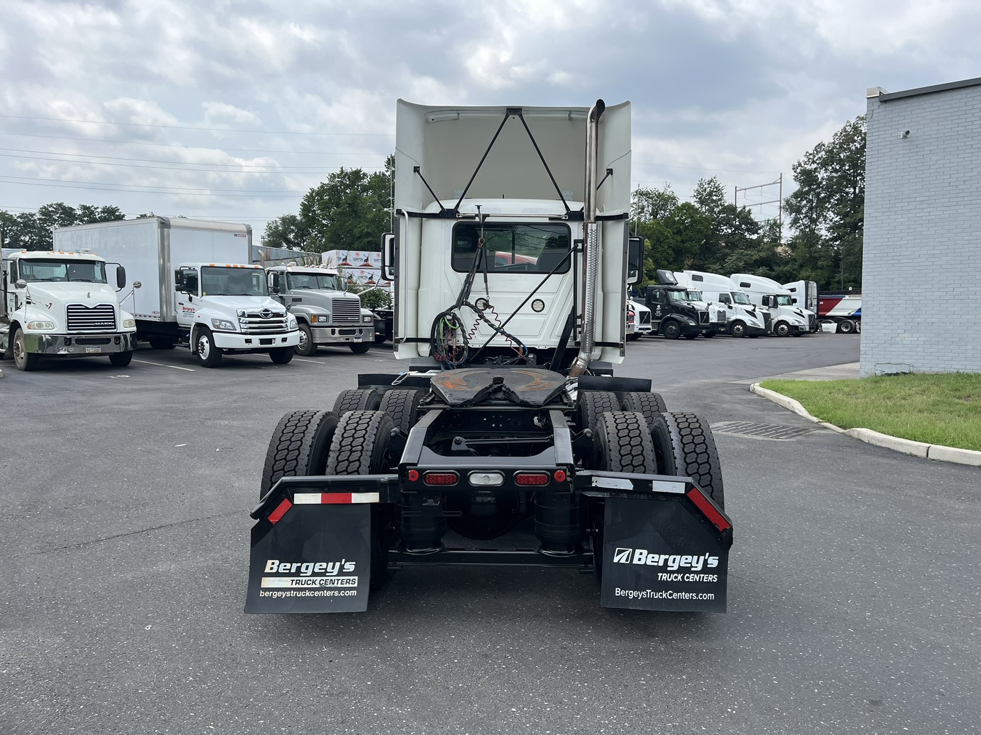 2019 MACK ANTHEM DAY CAB 2019 MACK ANTHEM DAY CAB - image 5 of 6