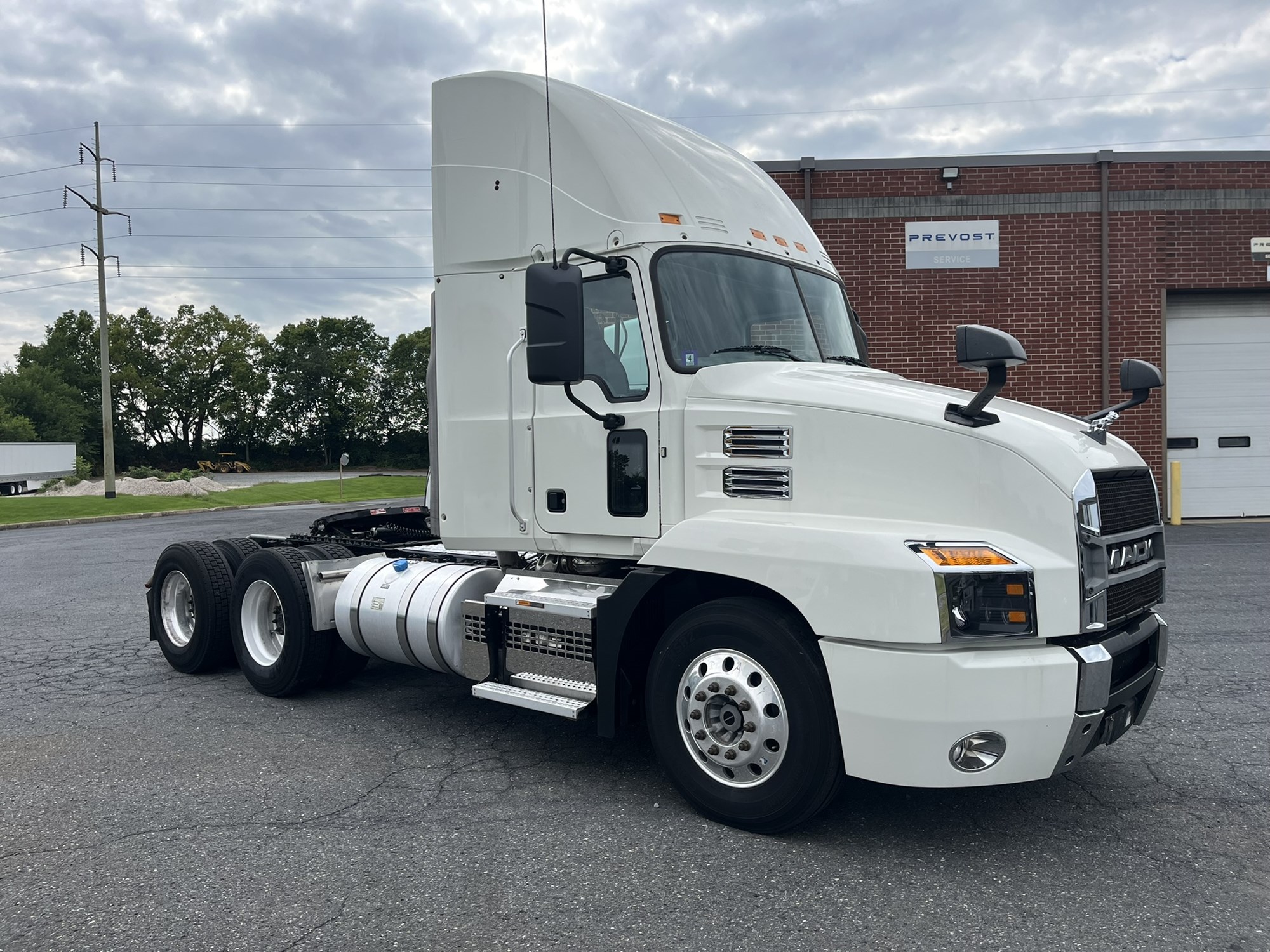 2019 MACK ANTHEM 2019 MACK ANTHEM - image 3 of 6