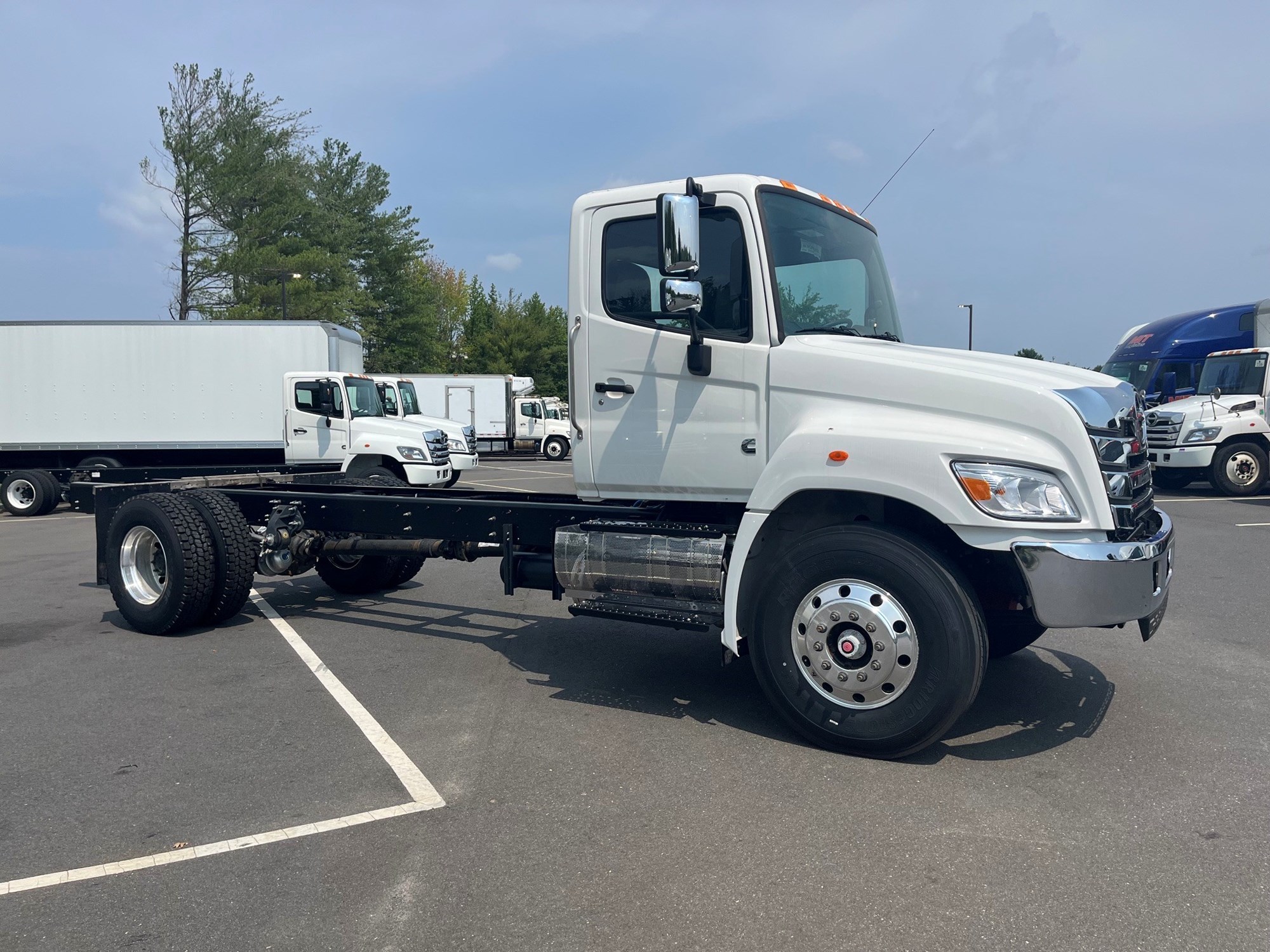 2026 HINO XL8 2026 HINO XL8 - image 1 of 6