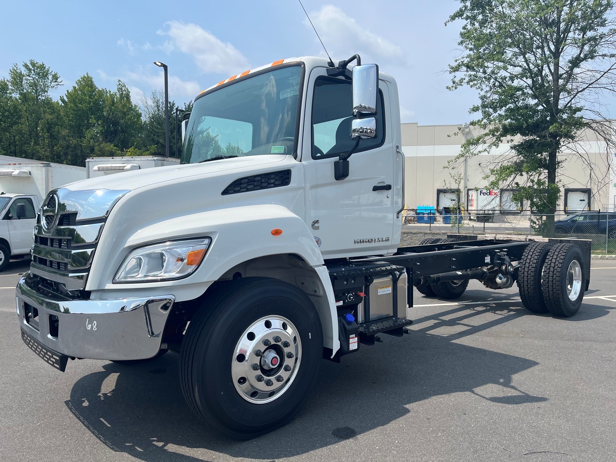 2026 HINO XL8 2026 HINO XL8 - image 2 of 6