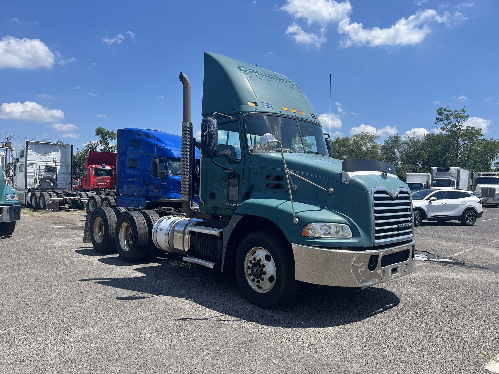 2011 MACK CXN613 1081727-03 2011 MACK CXN613 1081727-03