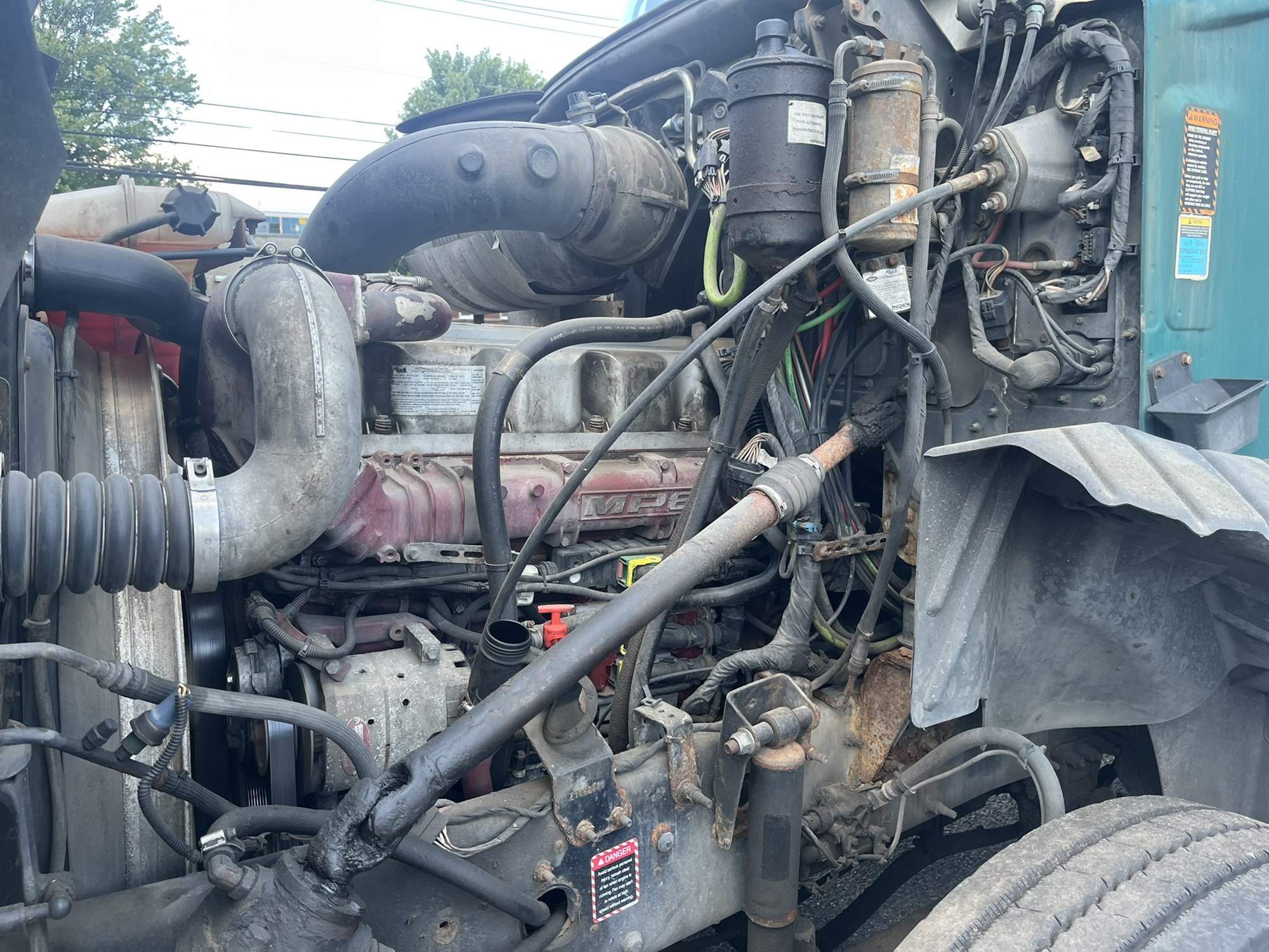 2011 MACK CXN613 1081727-14 2011 MACK CXN613 1081727-14