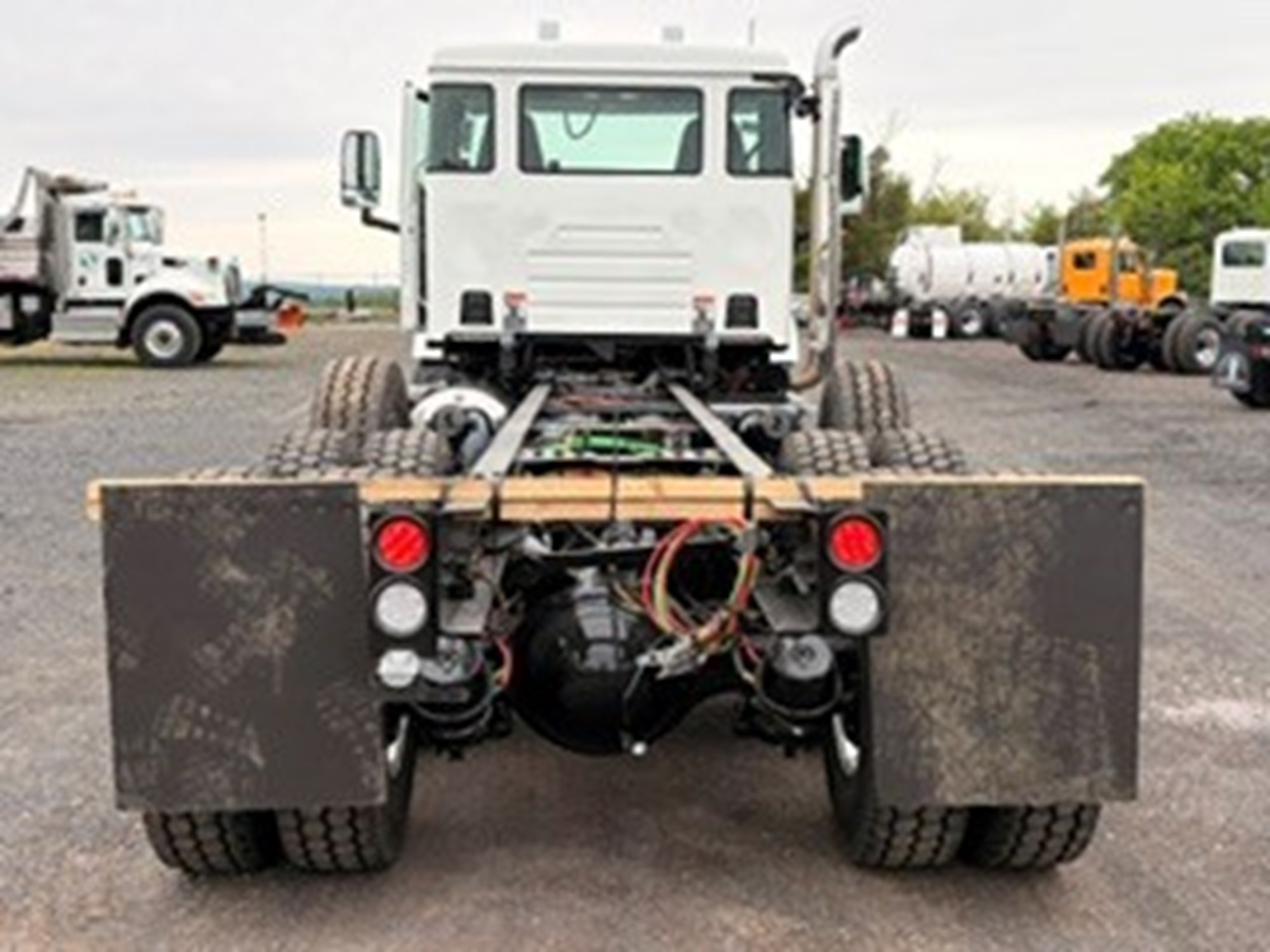 2026 Autocar DC64 1082698-10 2026 Autocar DC64 1082698-10