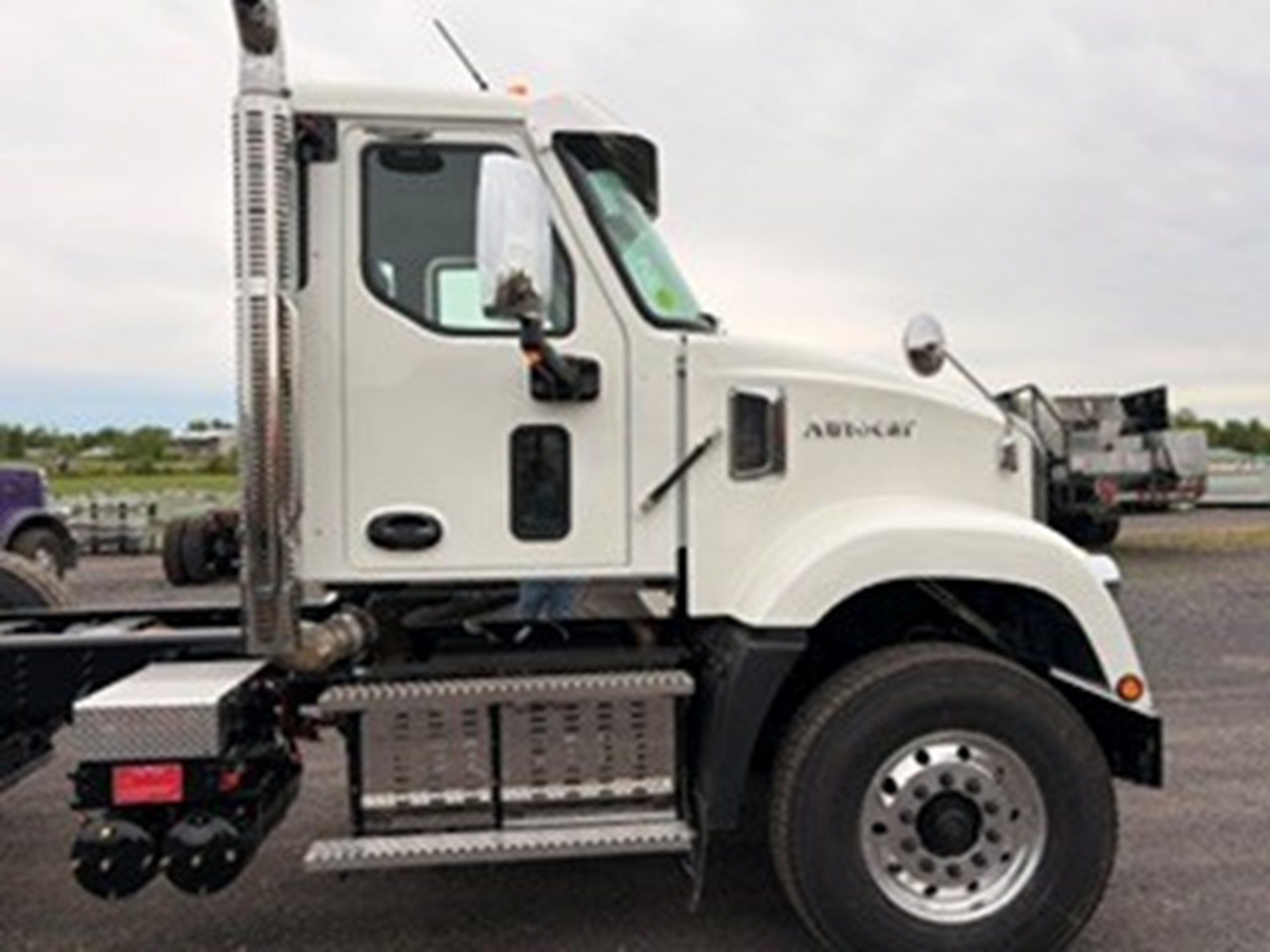 2026 Autocar DC64 1082698-13 2026 Autocar DC64 1082698-13