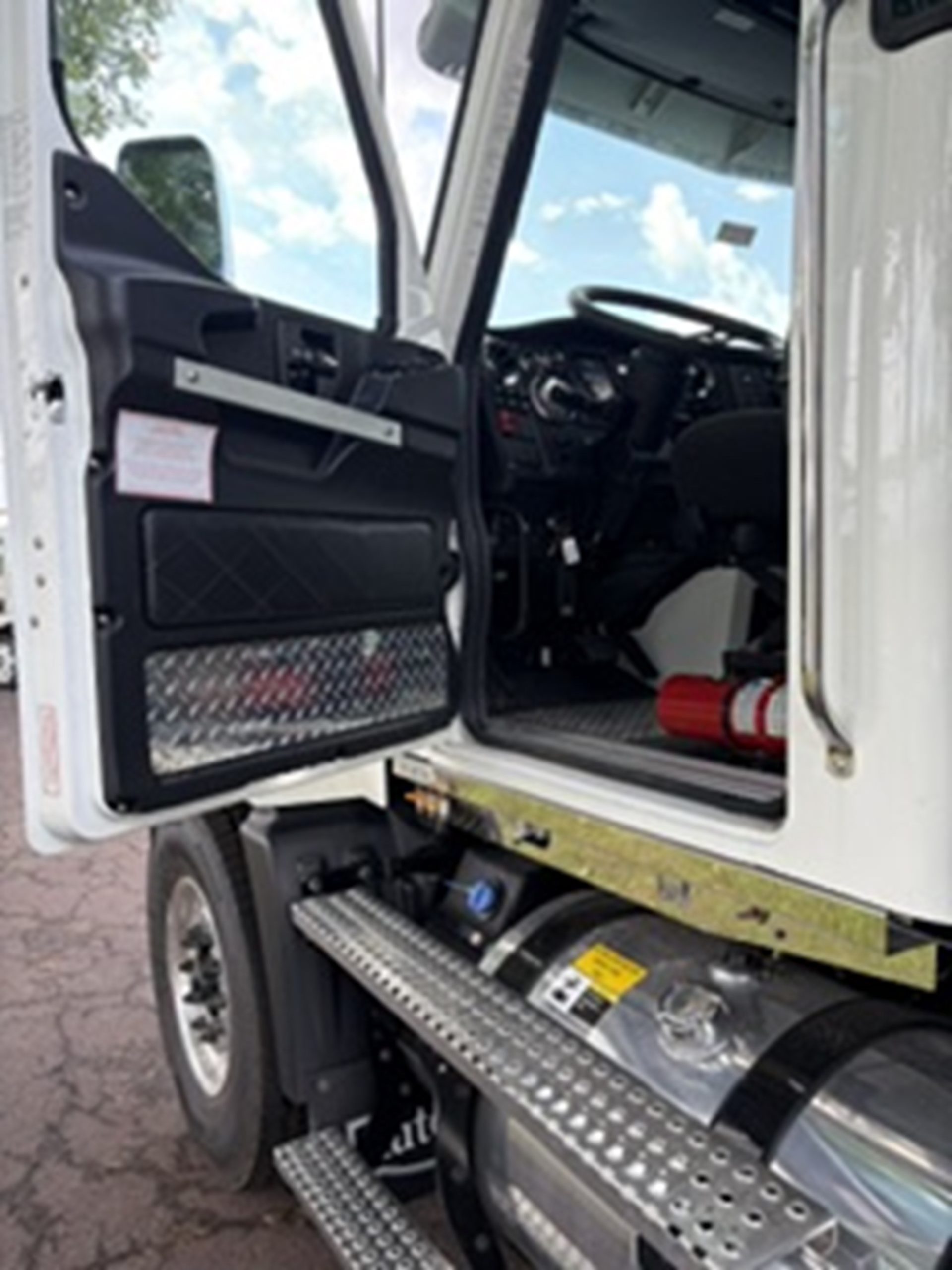 2026 Autocar DC64 1082698-20 2026 Autocar DC64 1082698-20
