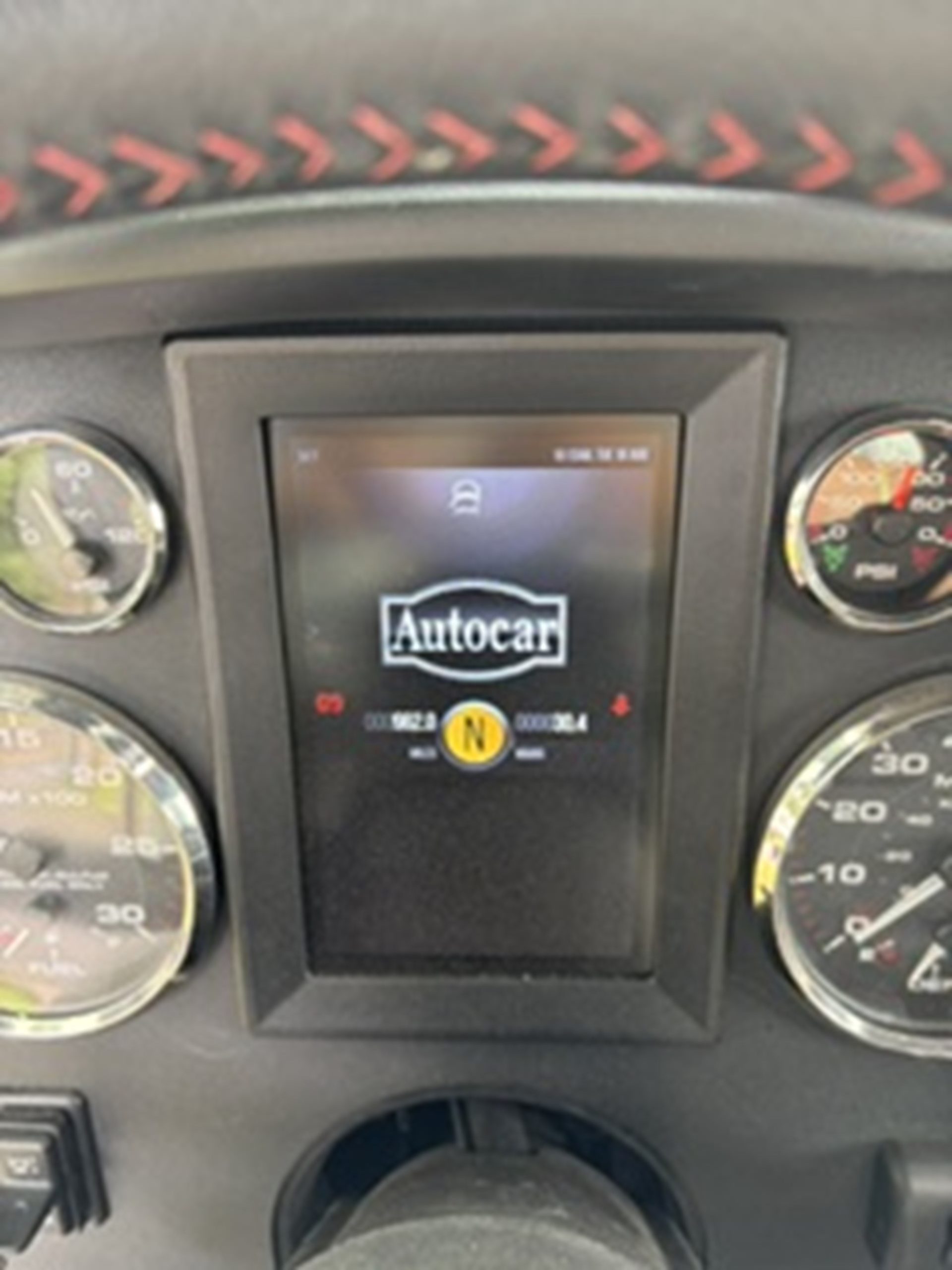 2026 Autocar DC64 1082698-21 2026 Autocar DC64 1082698-21