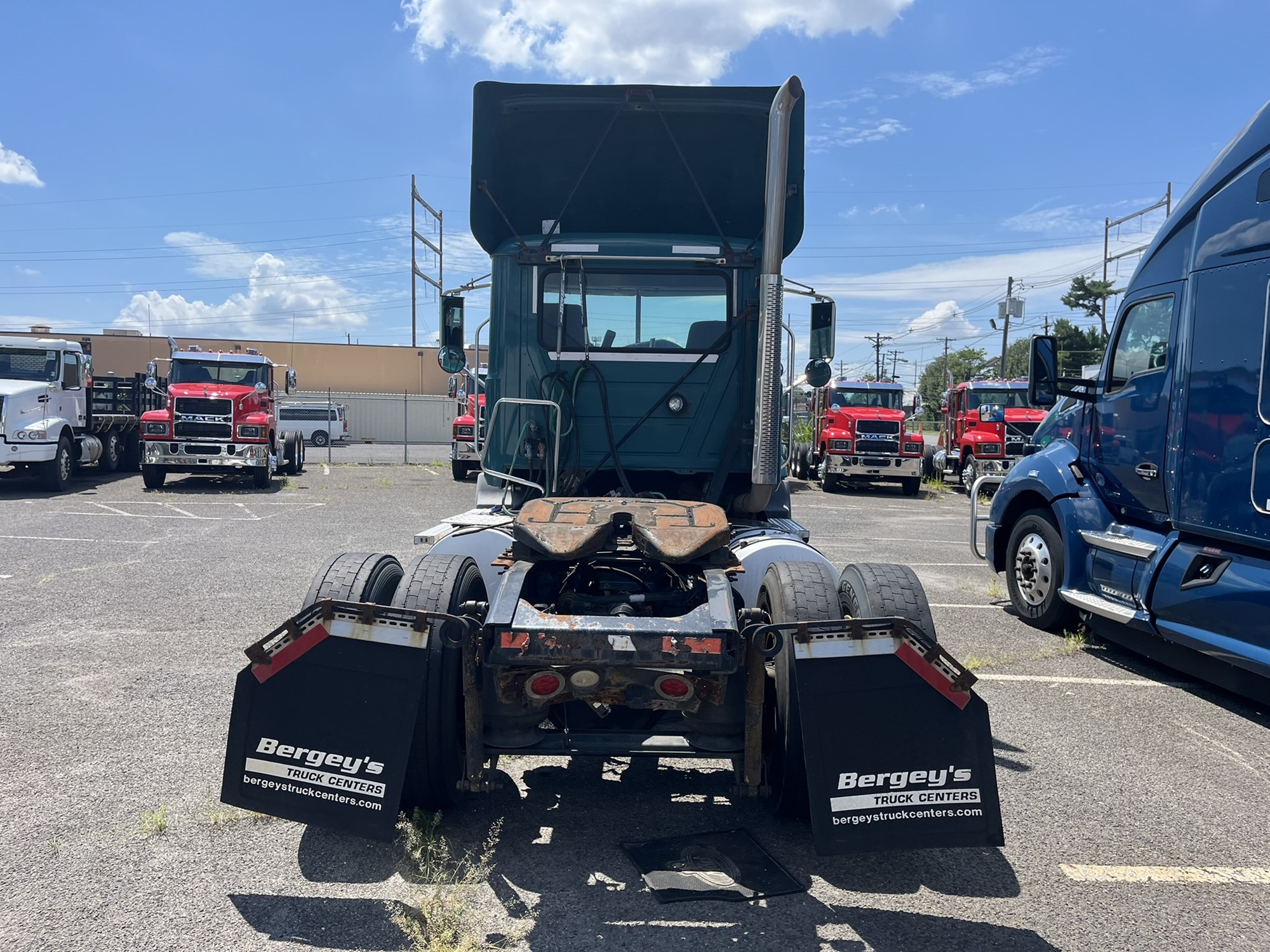 2014 MACK CXU612 1085888-05 2014 MACK CXU612 1085888-05