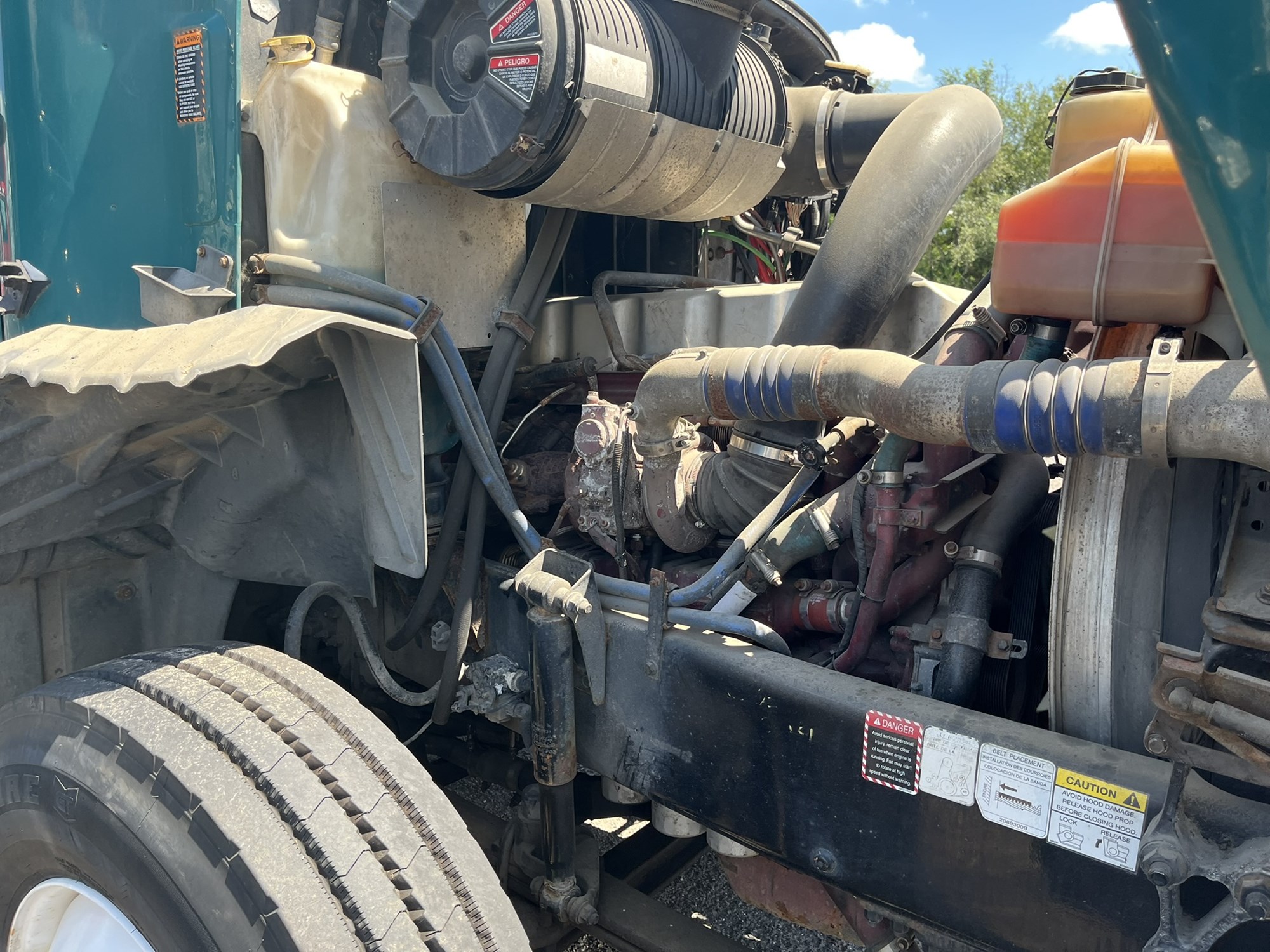 2014 MACK CXU612 1085888-14 2014 MACK CXU612 1085888-14