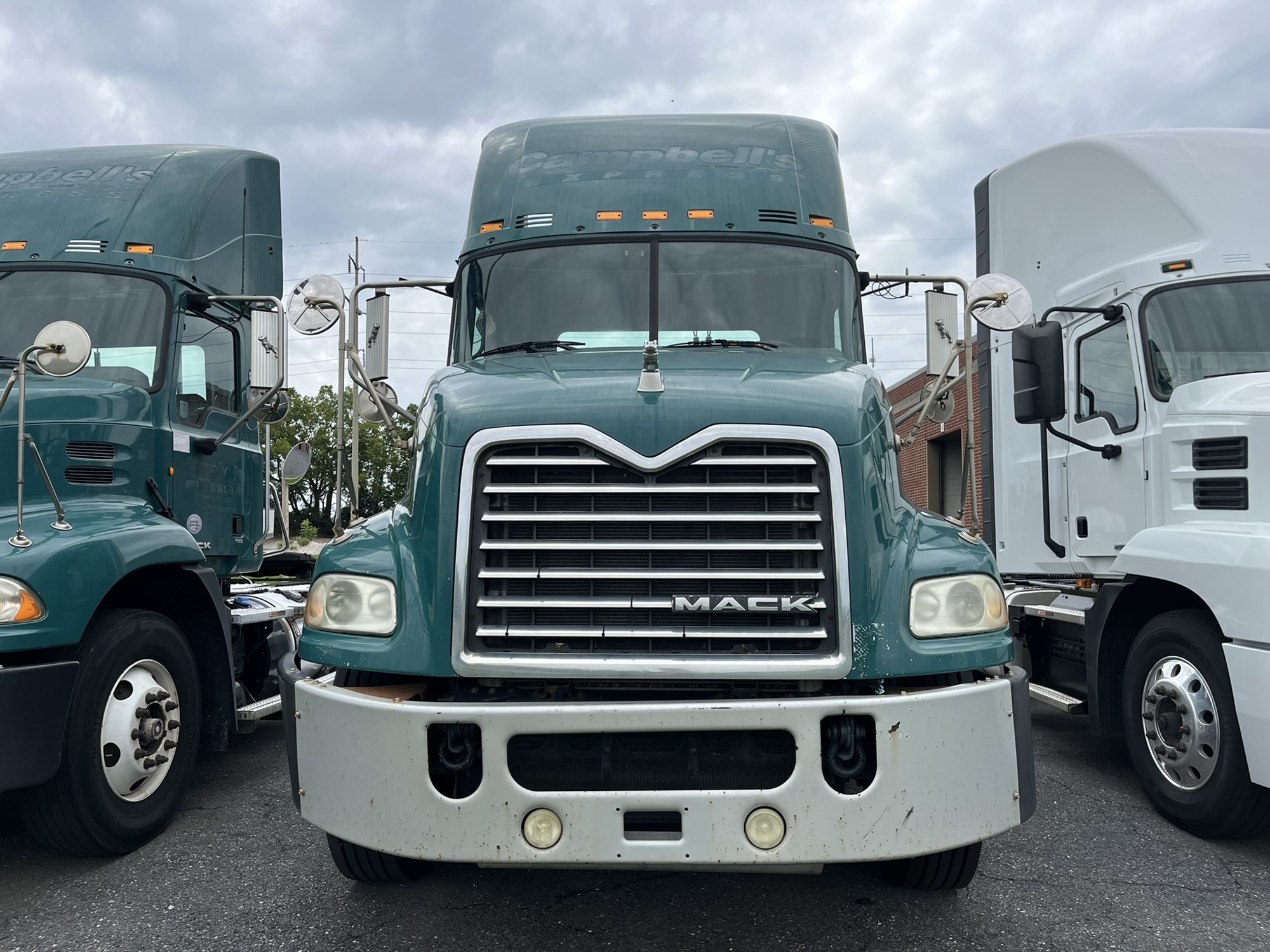 2014 MACK CXU612 2014 MACK CXU612 - image 2 of 6