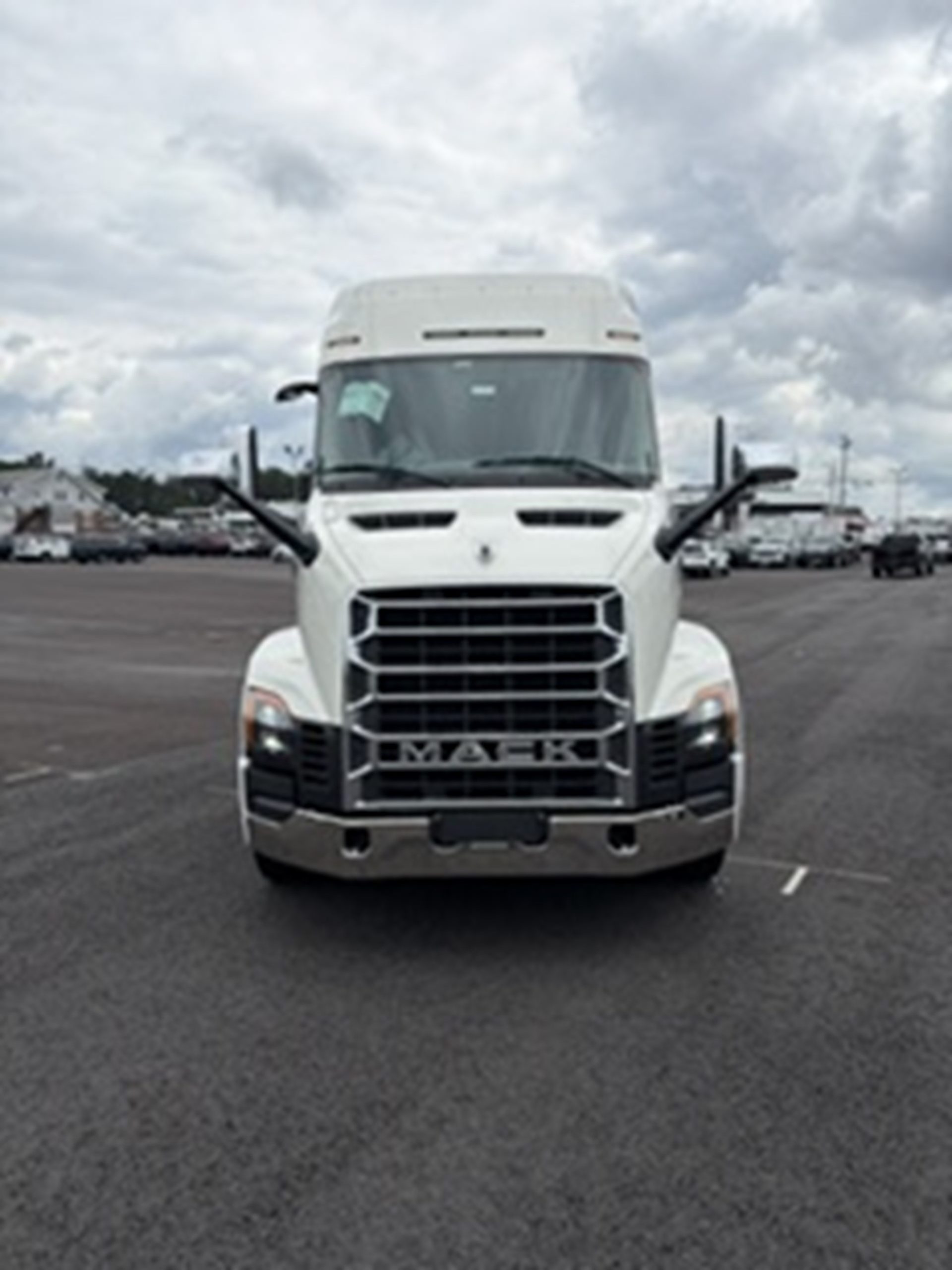 2027 MACK AN64TV04 2027 MACK AN64TV04 - image 2 of 6