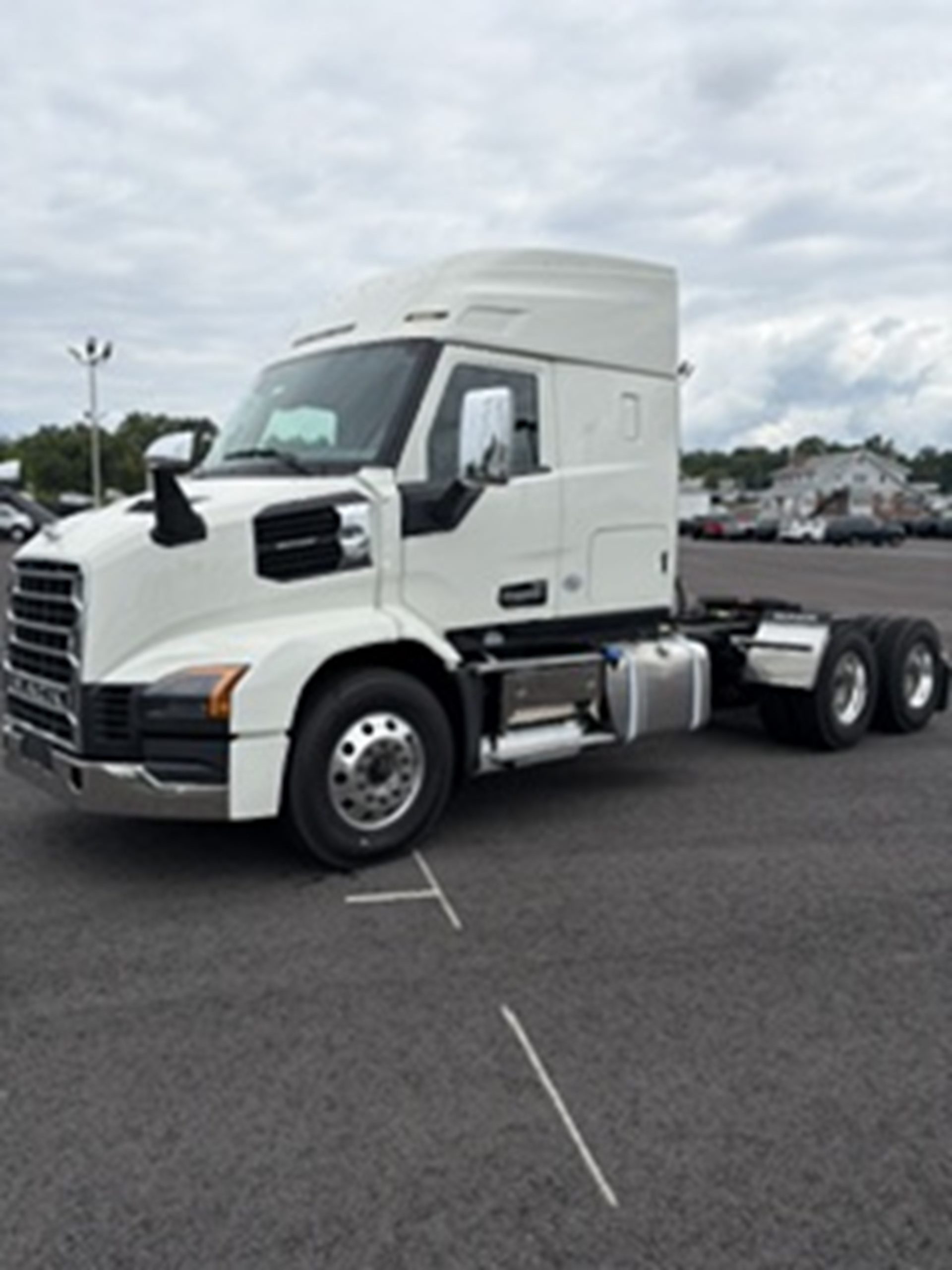 2027 MACK AN64TV04 2027 MACK AN64TV04 - image 4 of 6