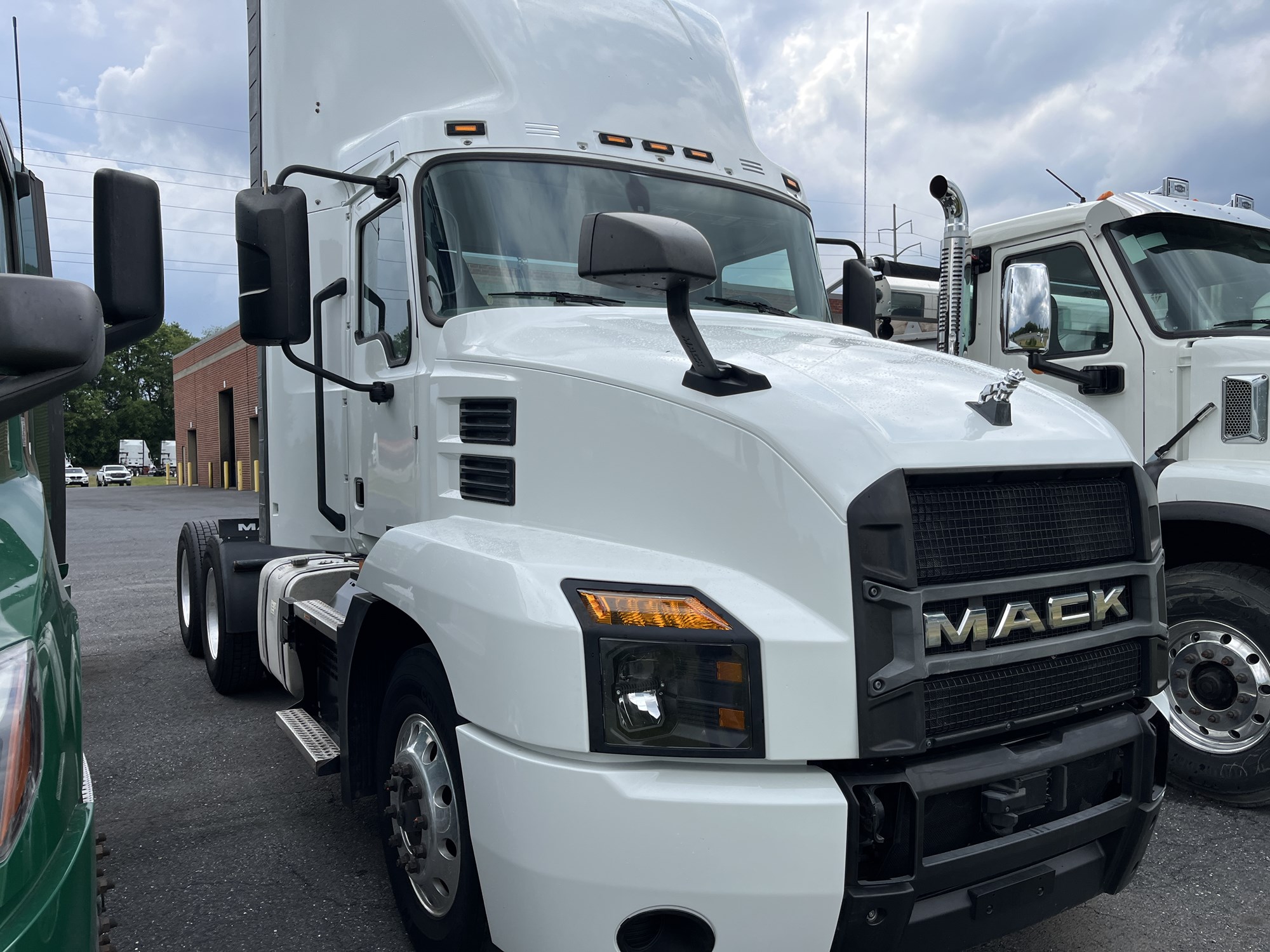 2023 MACK ANTHEM 1115226-02 2023 MACK ANTHEM 1115226-02