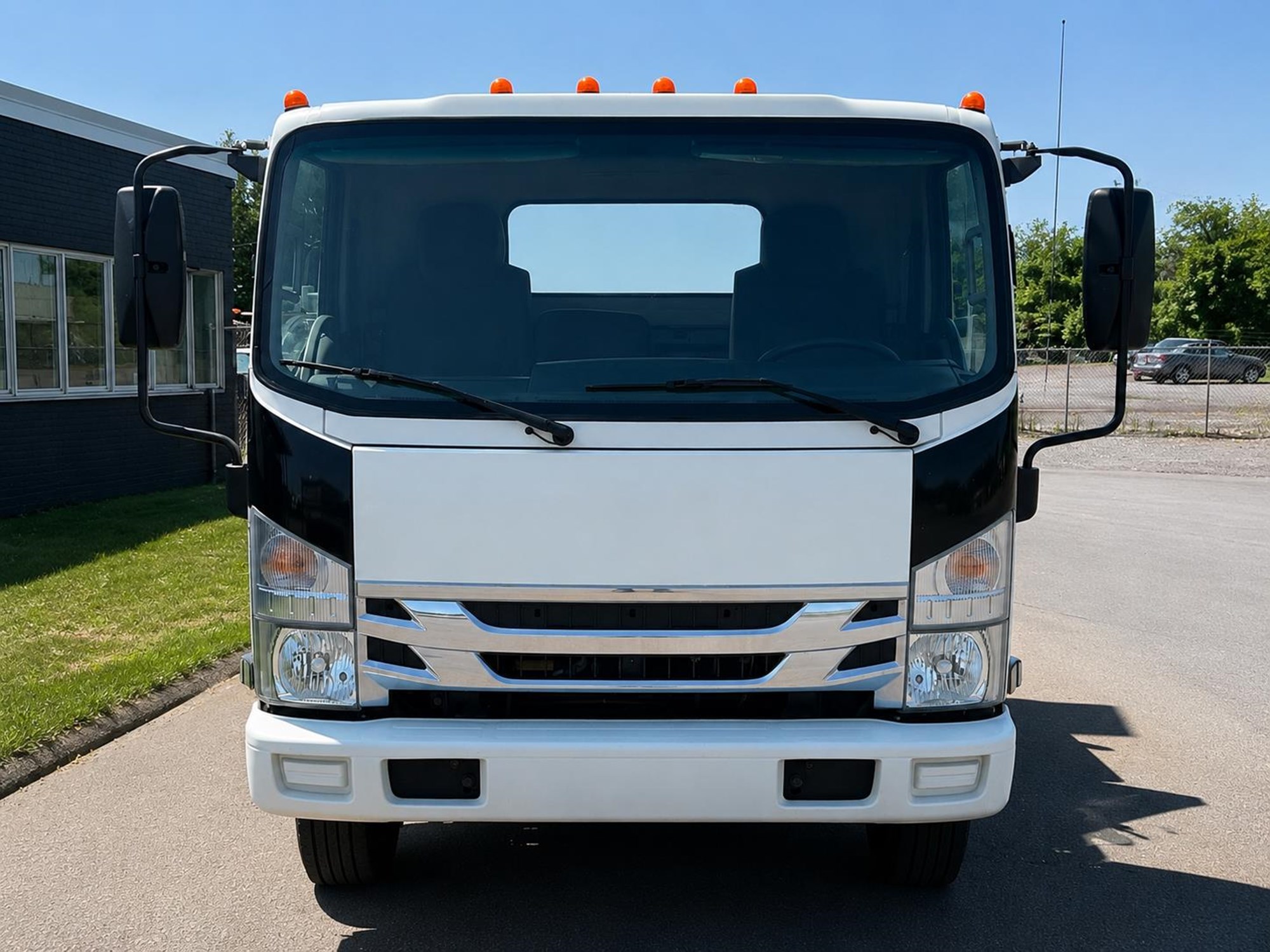 2022 CHEVROLET 5500HD 2022 CHEVROLET 5500HD - image 2 of 6