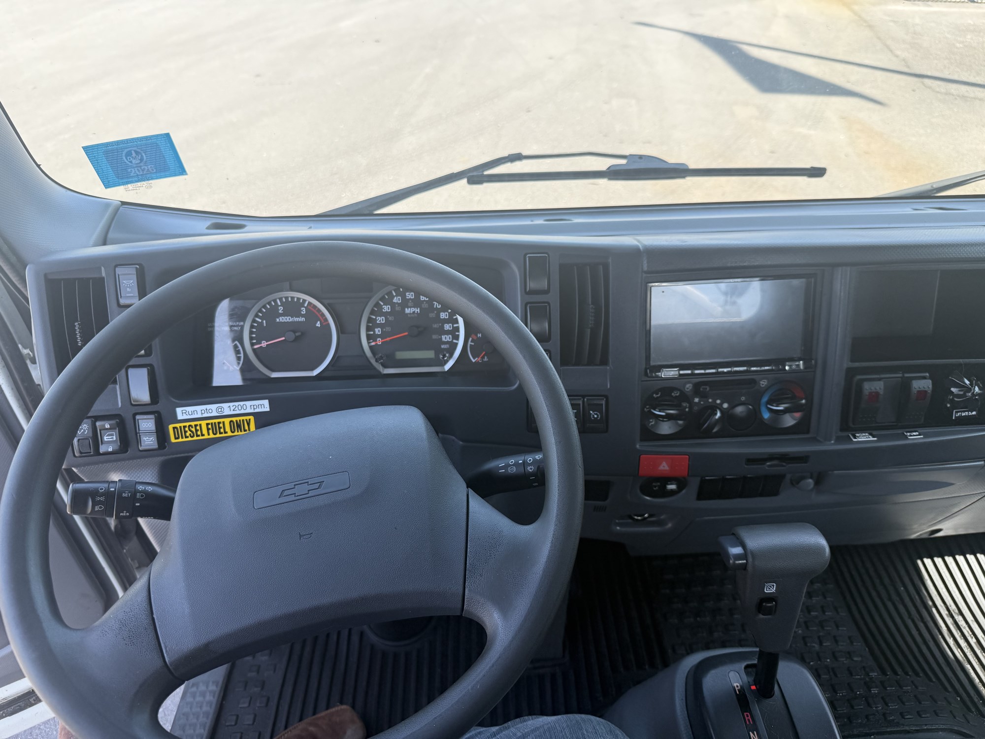 2022 CHEVROLET 5500HD 2022 CHEVROLET 5500HD - image 4 of 6