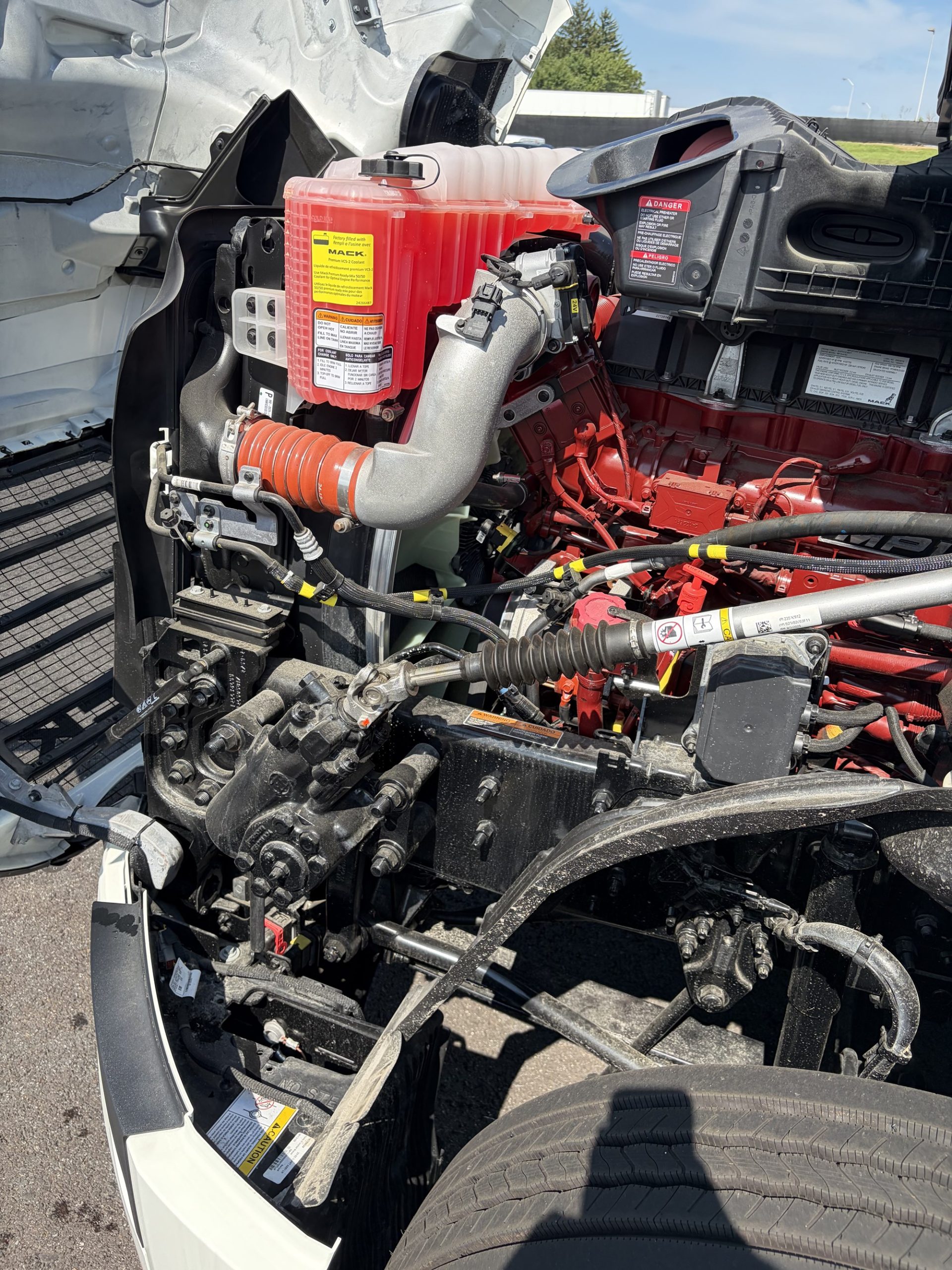2026 MACK PIONEER 64T MOD 1120908-13 2026 MACK PIONEER 64T MOD 1120908-13