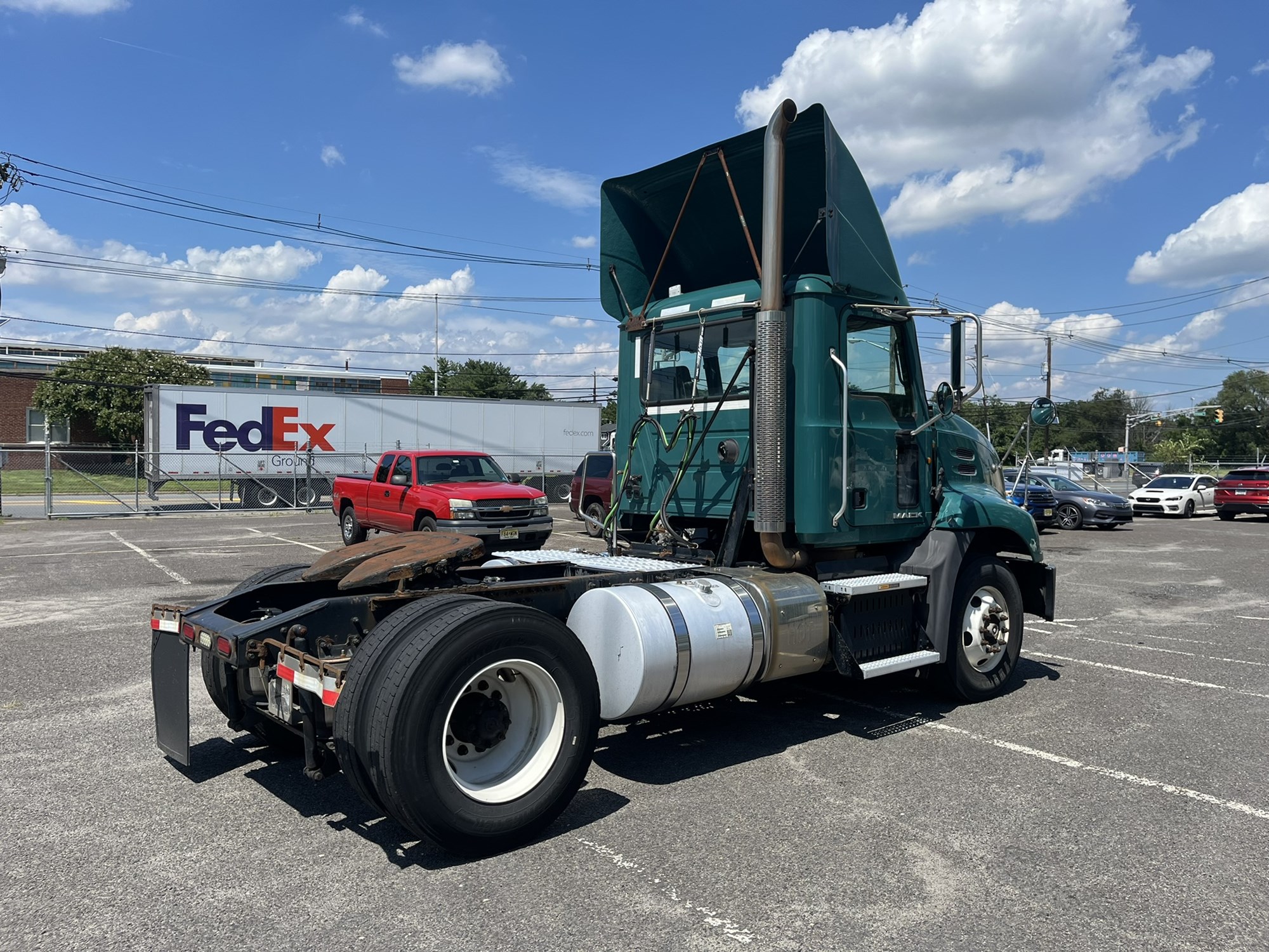 2015 MACK CXU612 1121658-04 2015 MACK CXU612 1121658-04