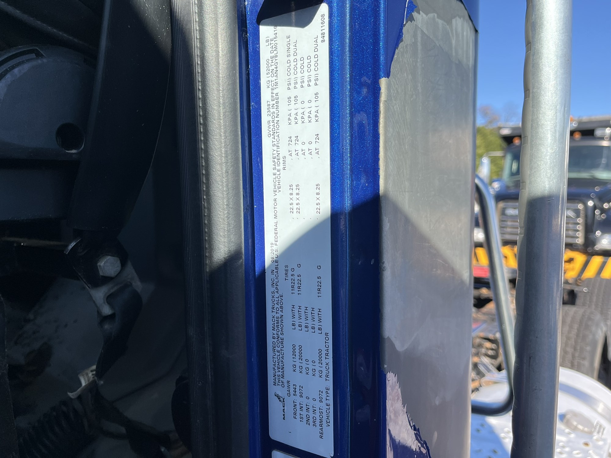 2020 MACK AN64T 2020 MACK AN64T - image 3 of 3
