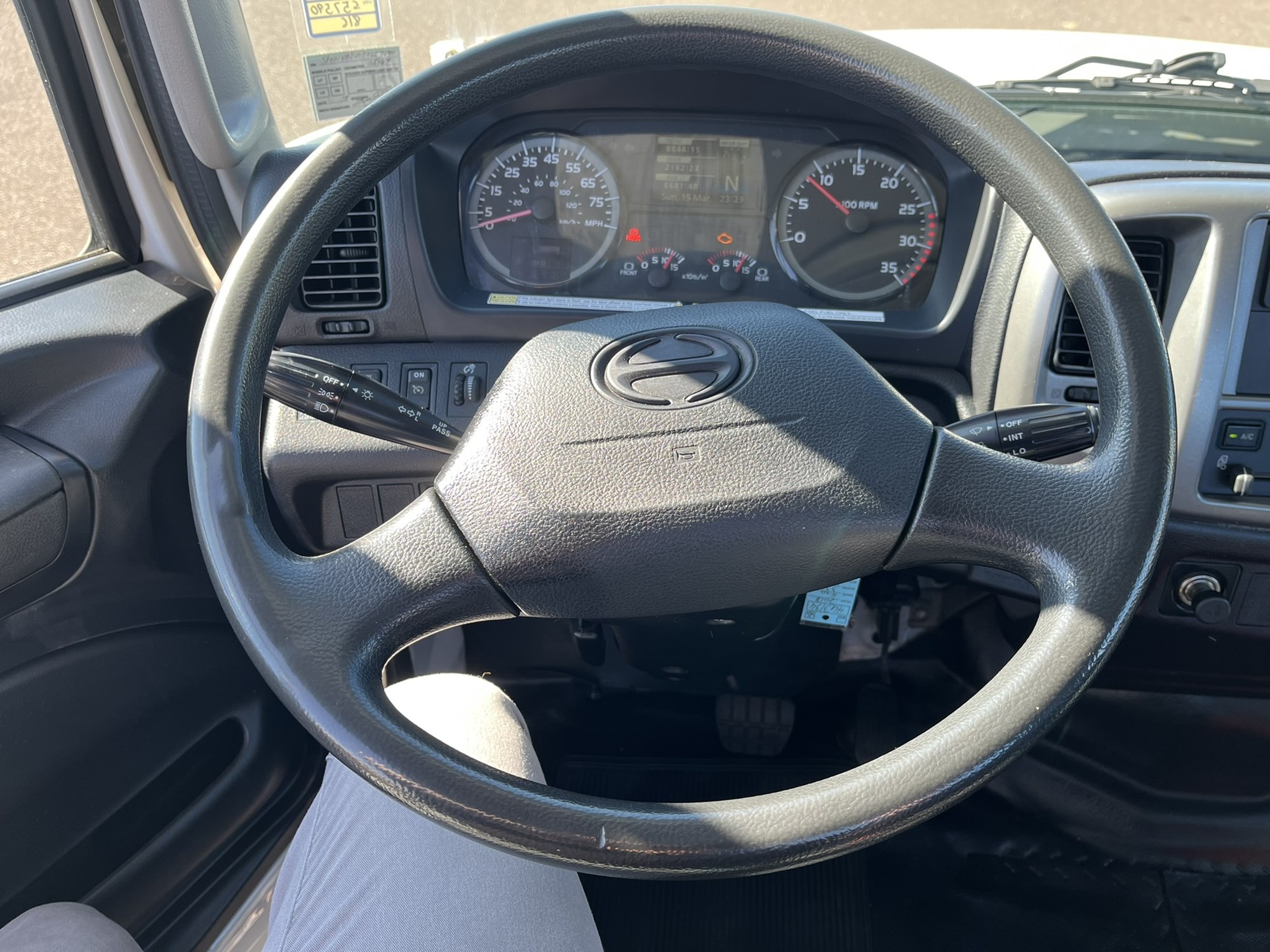 2018 HINO 268A 1011539-10 2018 HINO 268A 1011539-10