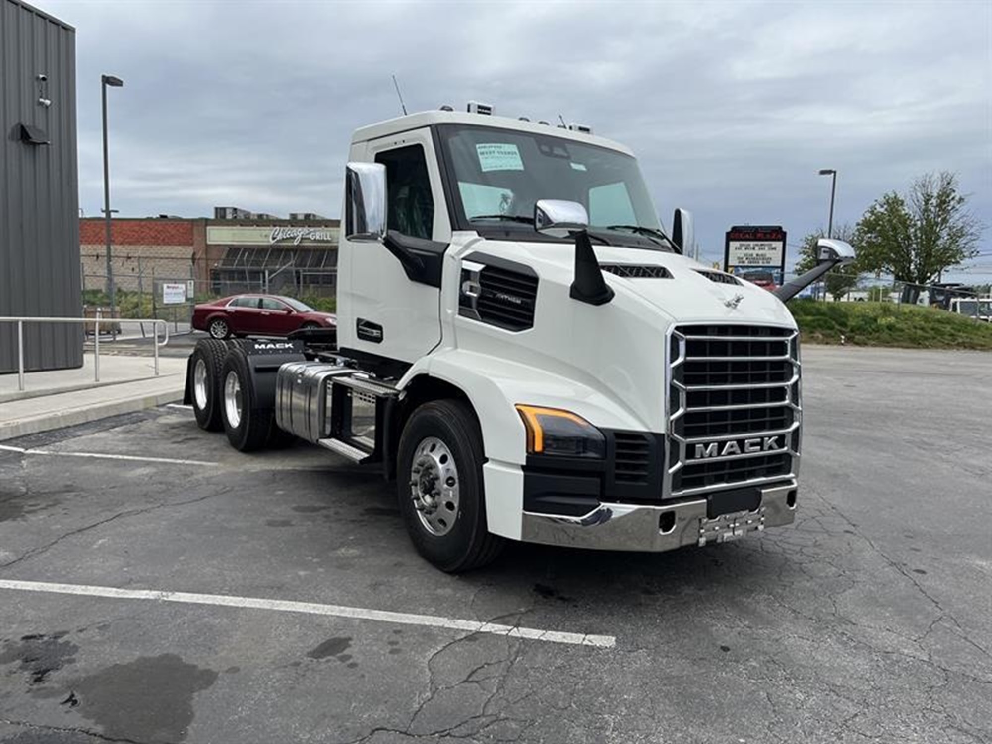 2027 MACK ANTHEM GEN2 64T 2027 MACK ANTHEM GEN2 64T - image 2 of 6