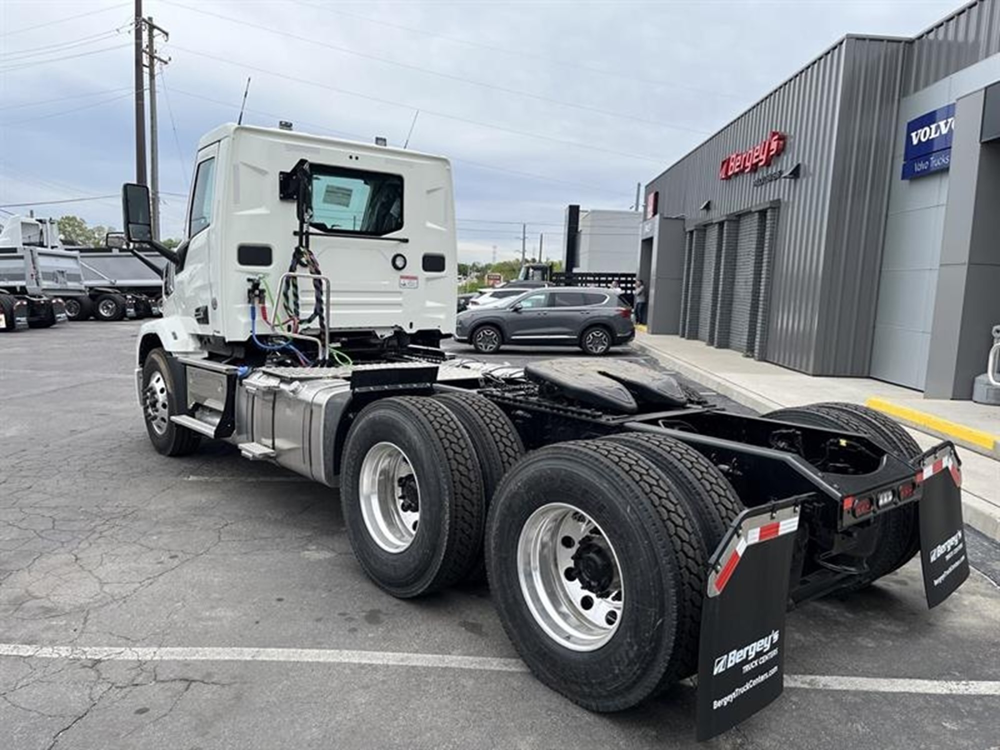 2027 MACK ANTHEM GEN2 64T 2027 MACK ANTHEM GEN2 64T - image 5 of 6